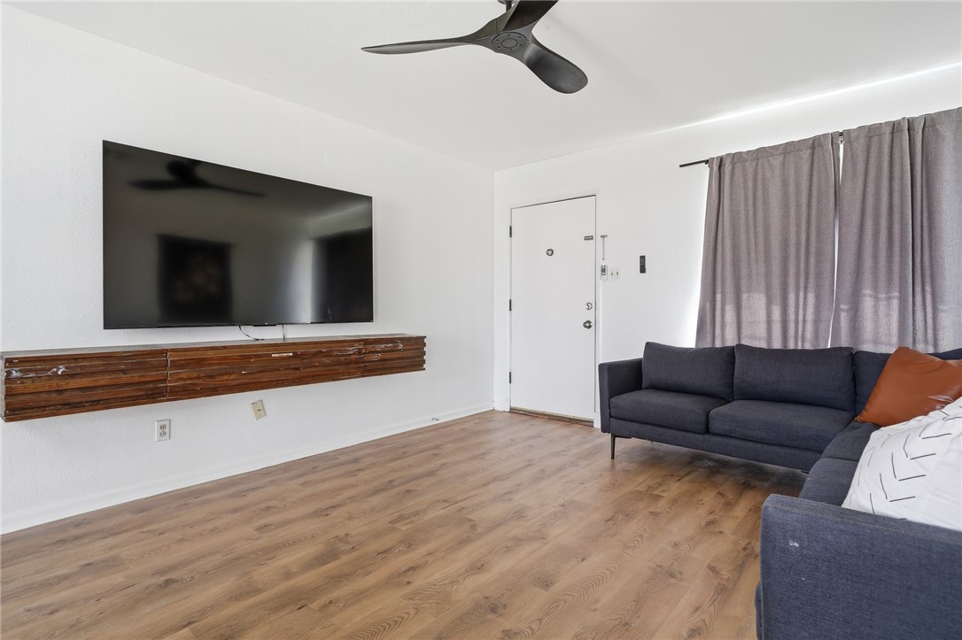 1213 SALEM Dr