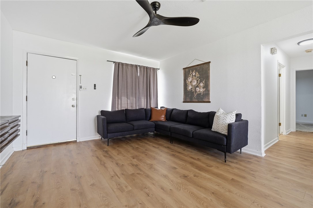 1213 SALEM Dr