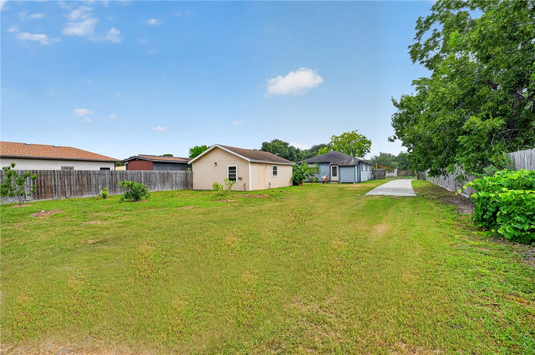 4905 CURTIS CLARK Dr
