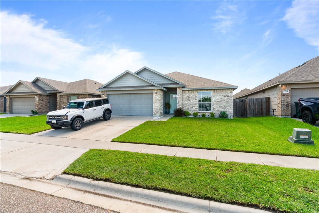 2201 Spoonbill Dr
