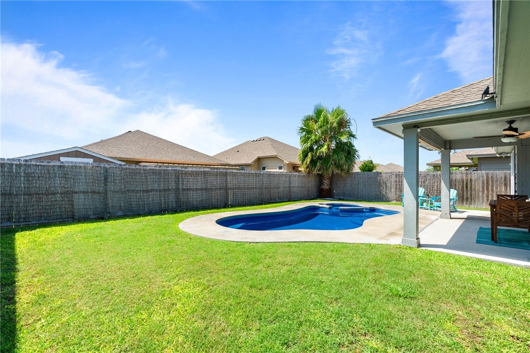 2201 Spoonbill Dr