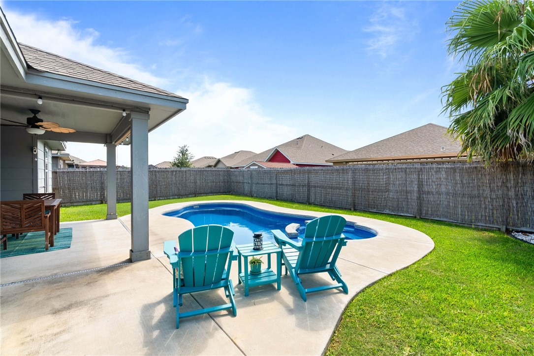 2201 Spoonbill Dr