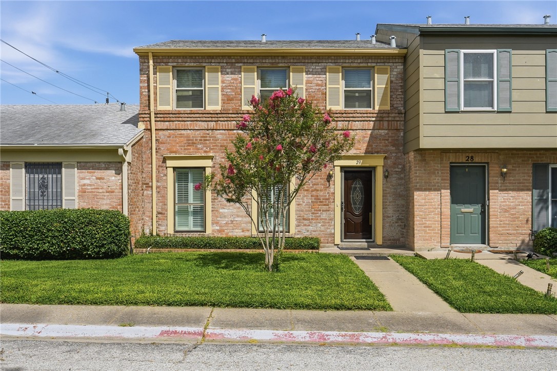 29 Townhouse Lane
