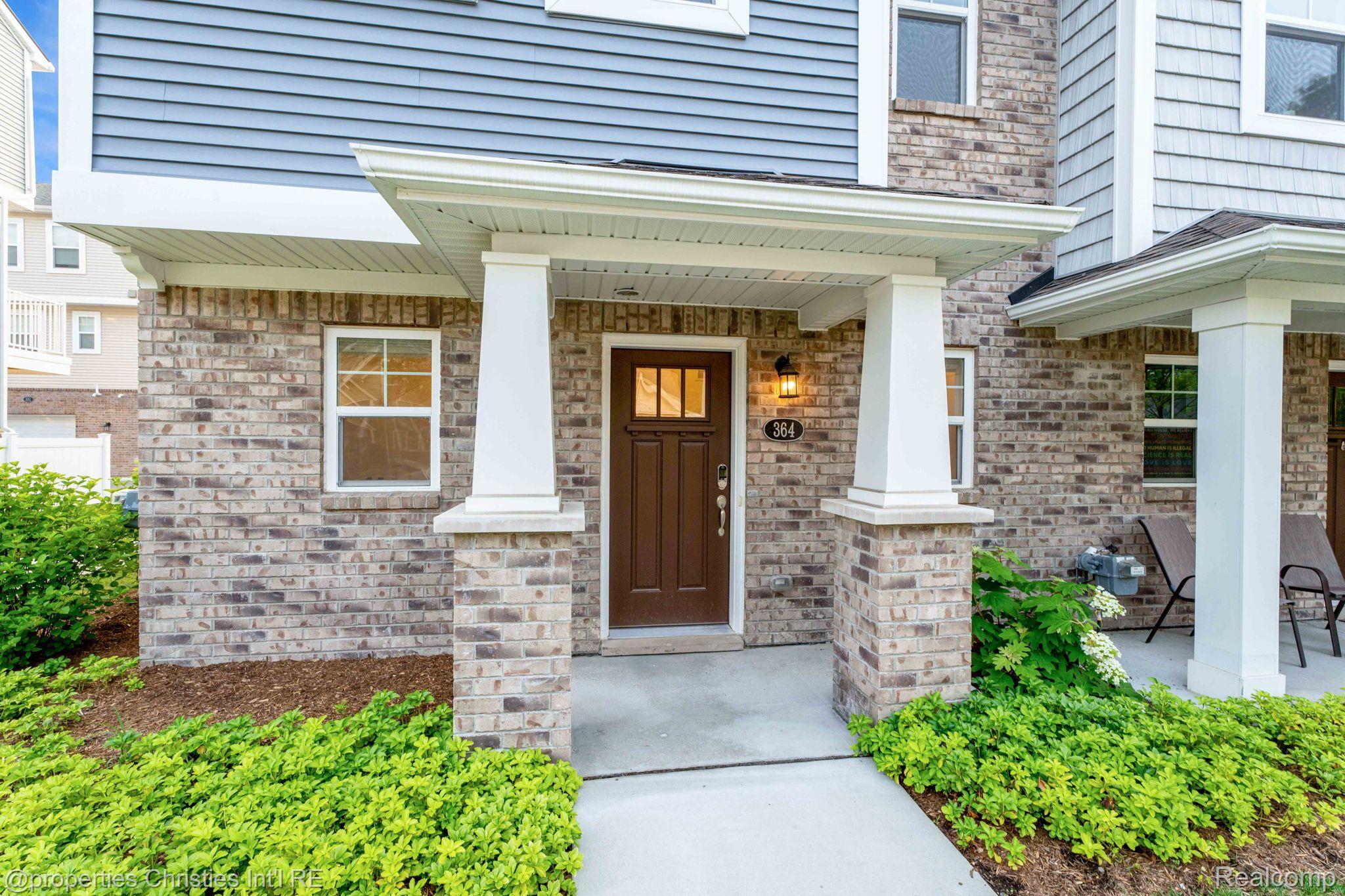 364 Heatherdale Lane