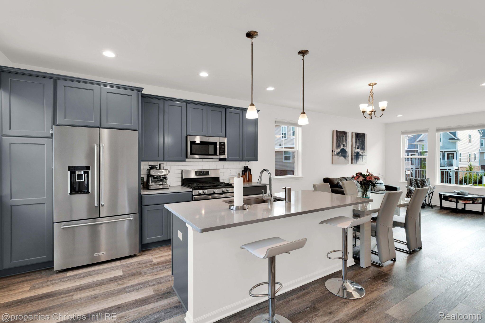 364 Heatherdale Lane