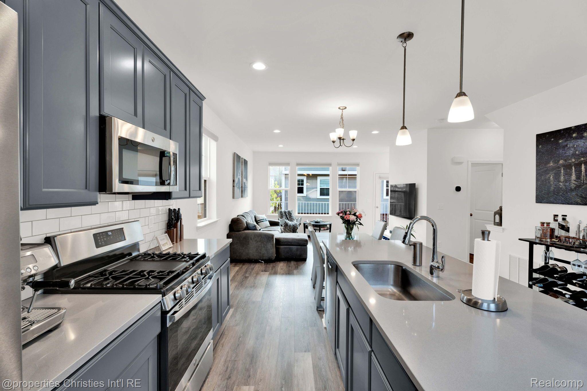 364 Heatherdale Lane