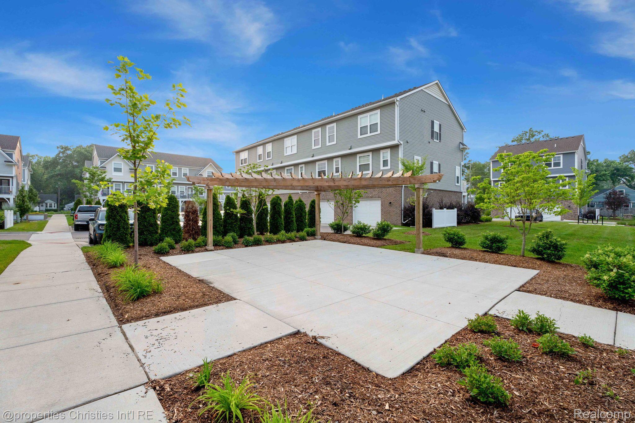 364 Heatherdale Lane