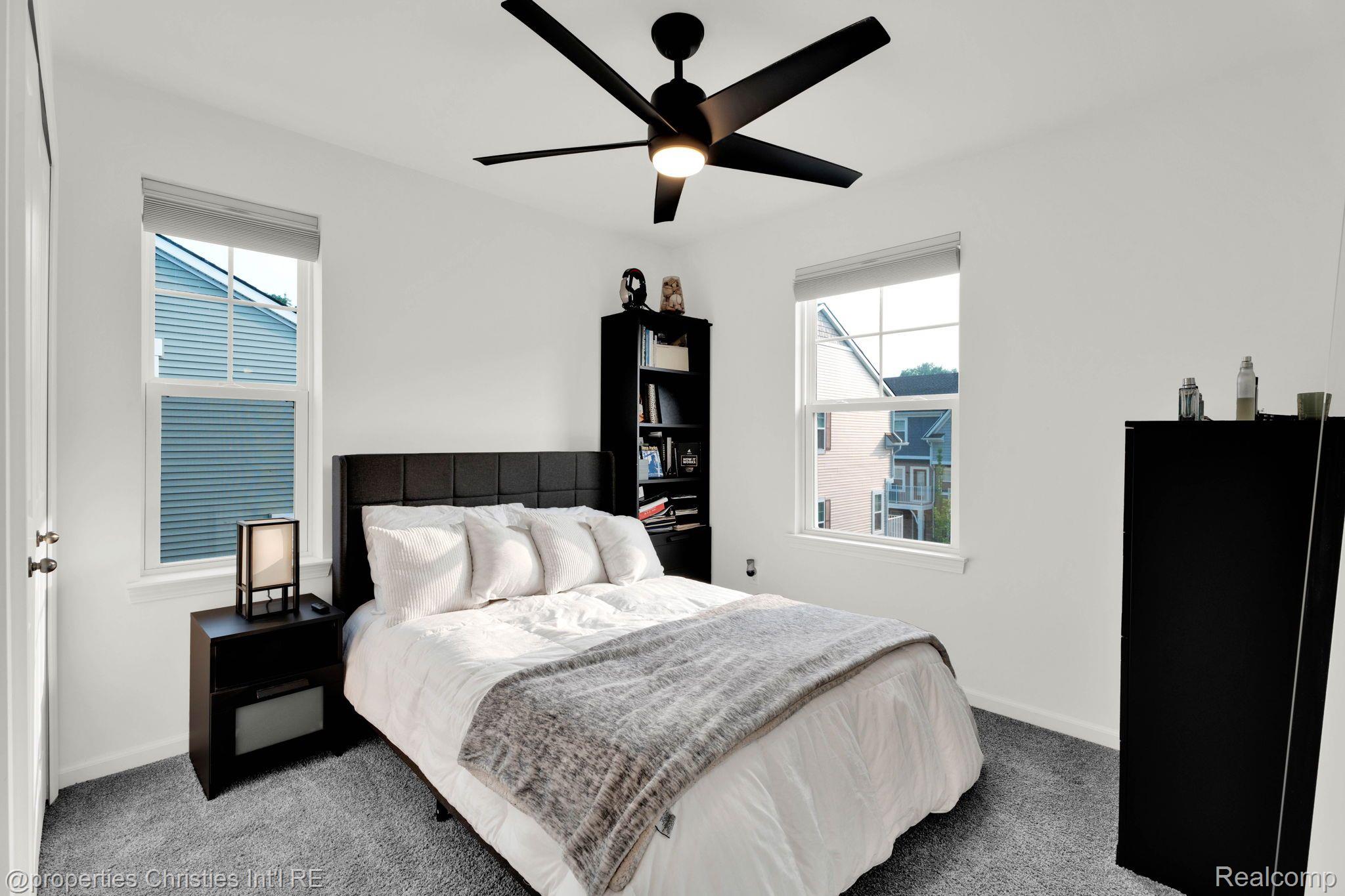 364 Heatherdale Lane