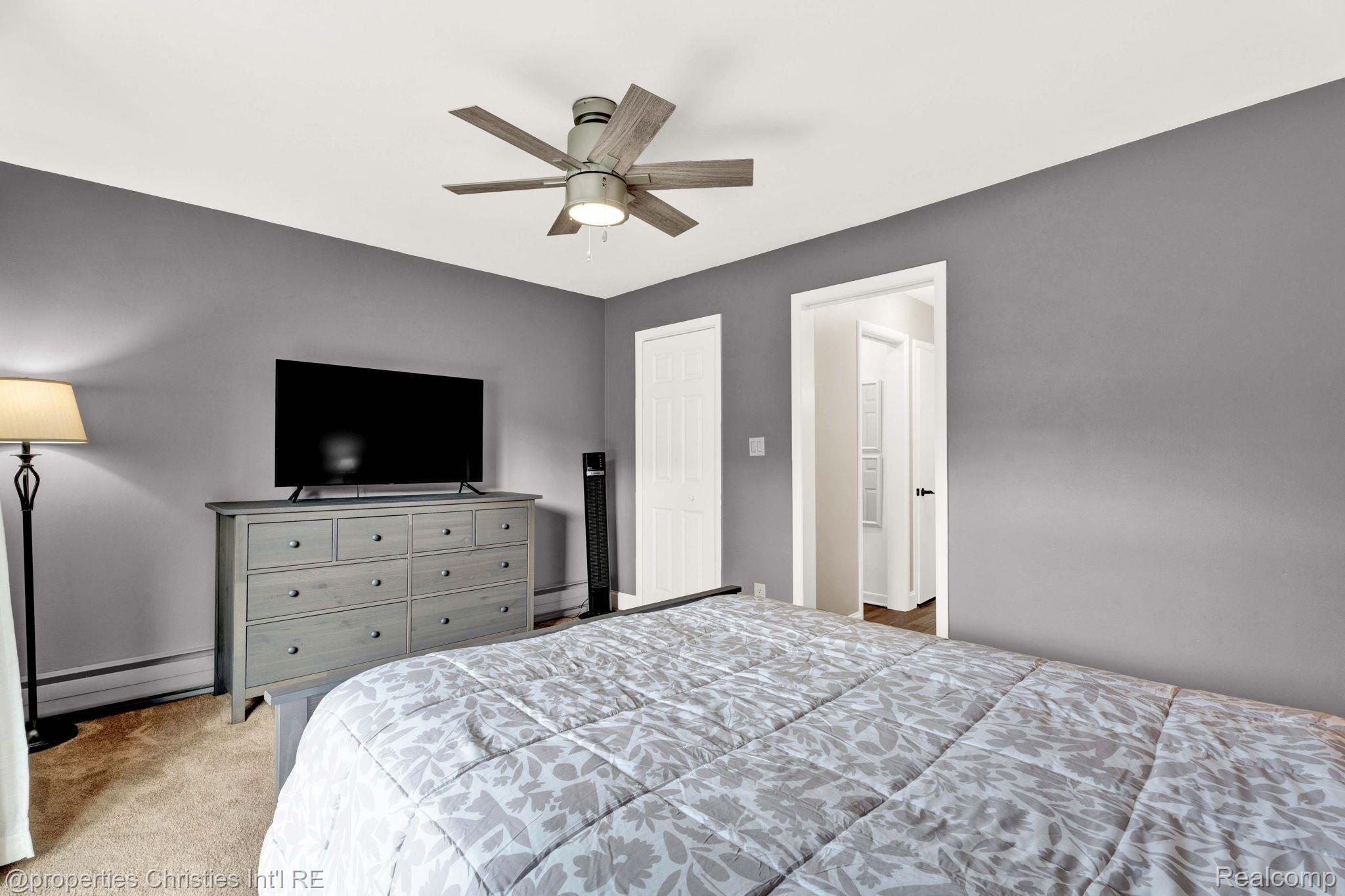 2820 WOODSLEE Drive Unit: 209