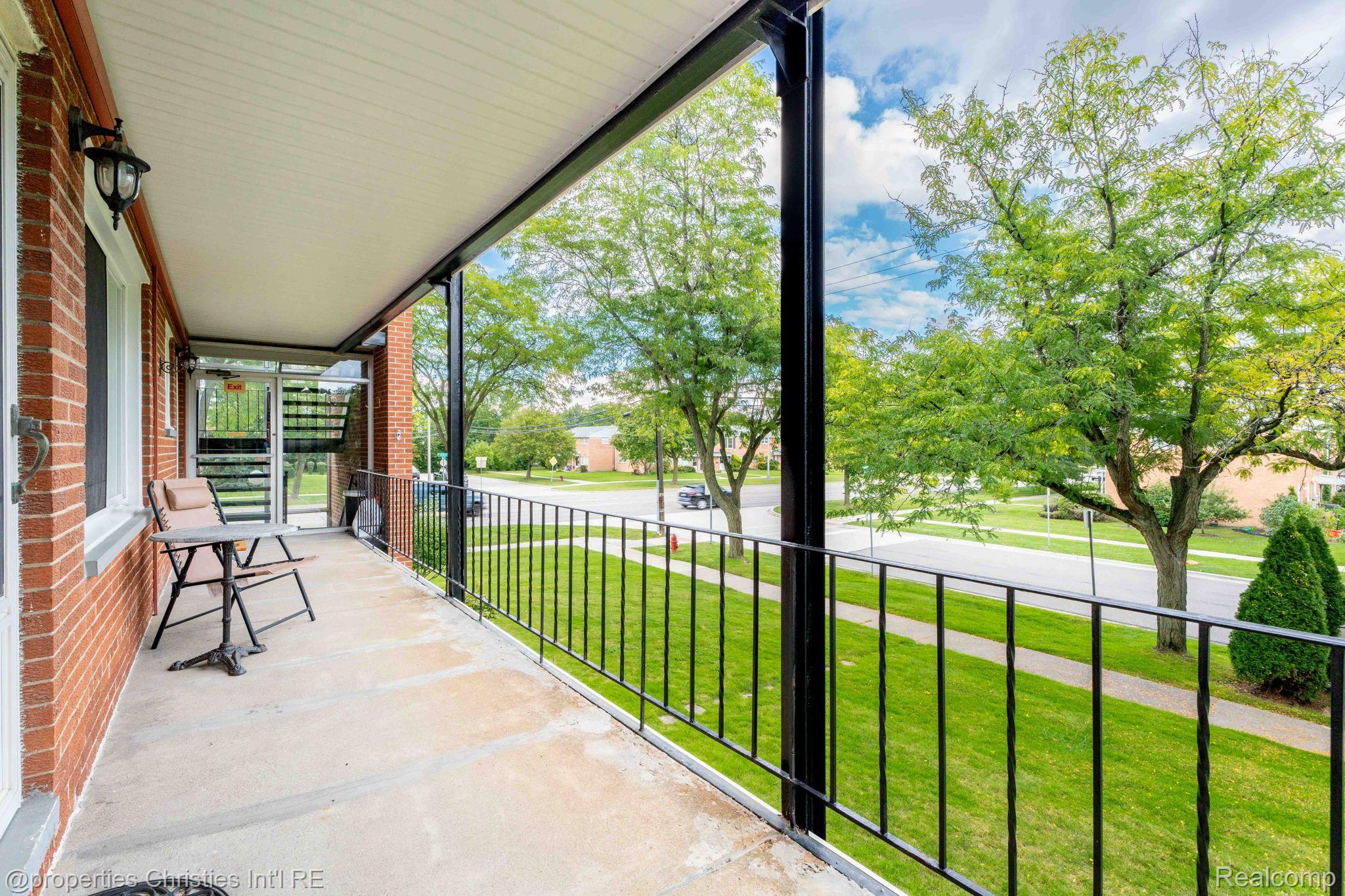 2820 WOODSLEE Drive Unit: 209