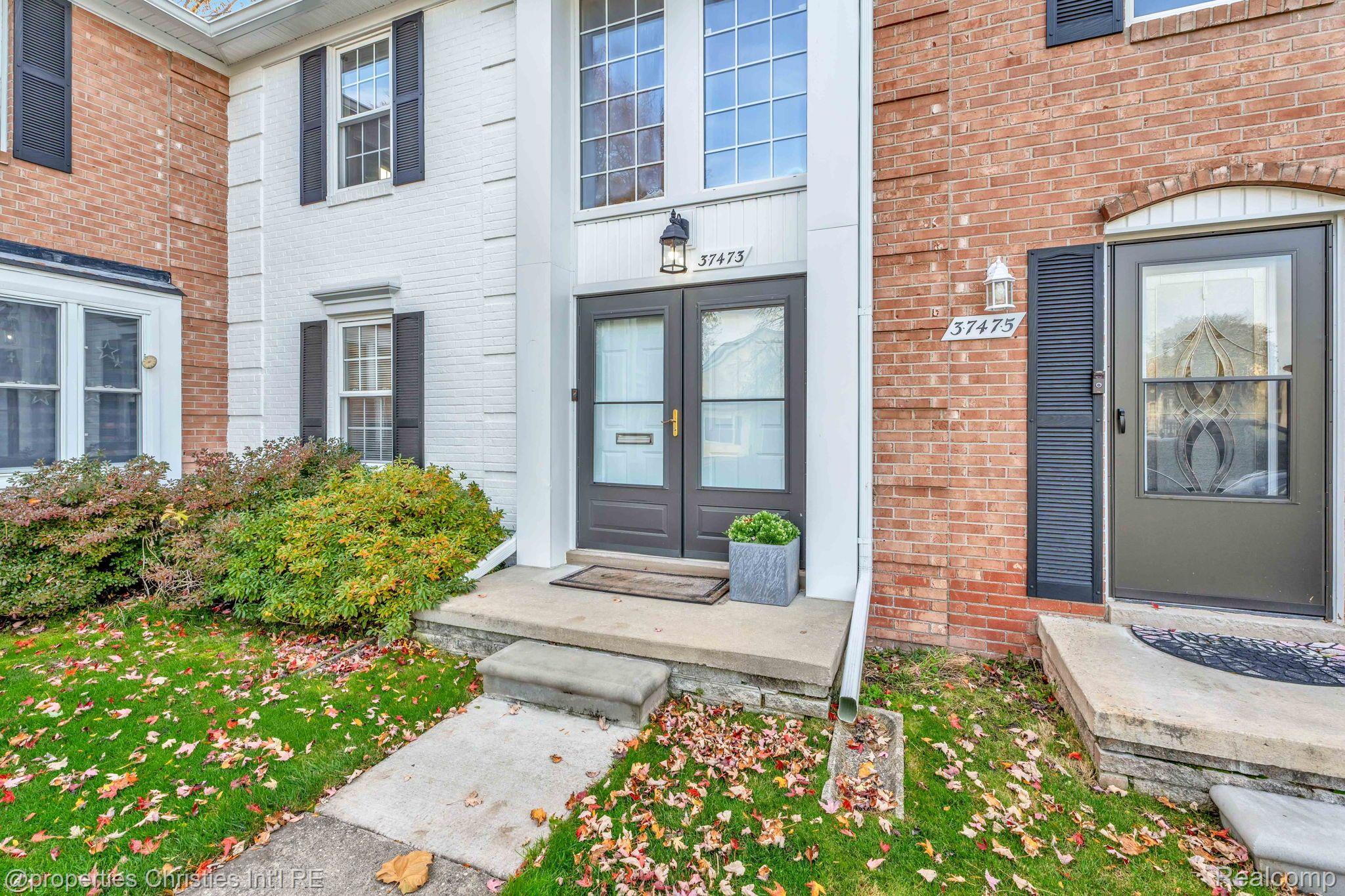 37473 CHARTER OAKS Boulevard