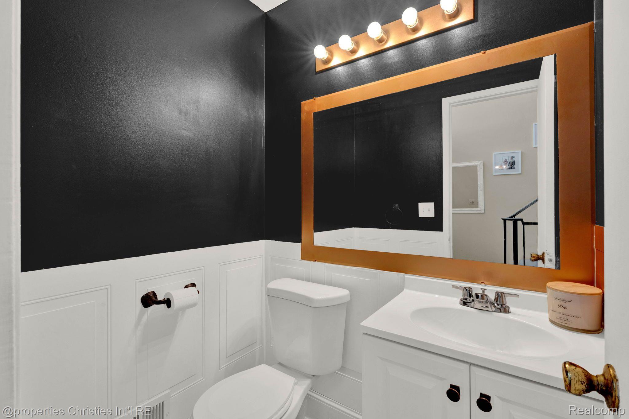 37473 CHARTER OAKS Boulevard