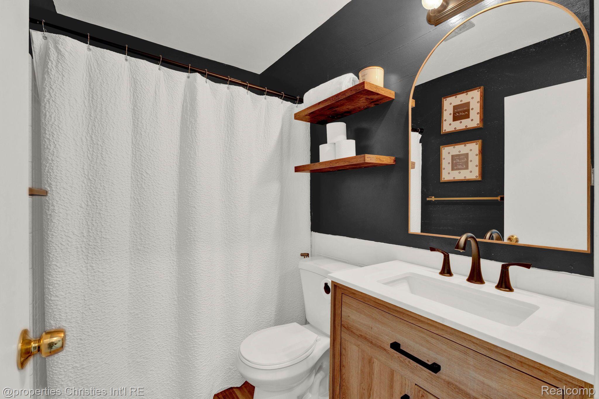 37473 CHARTER OAKS Boulevard