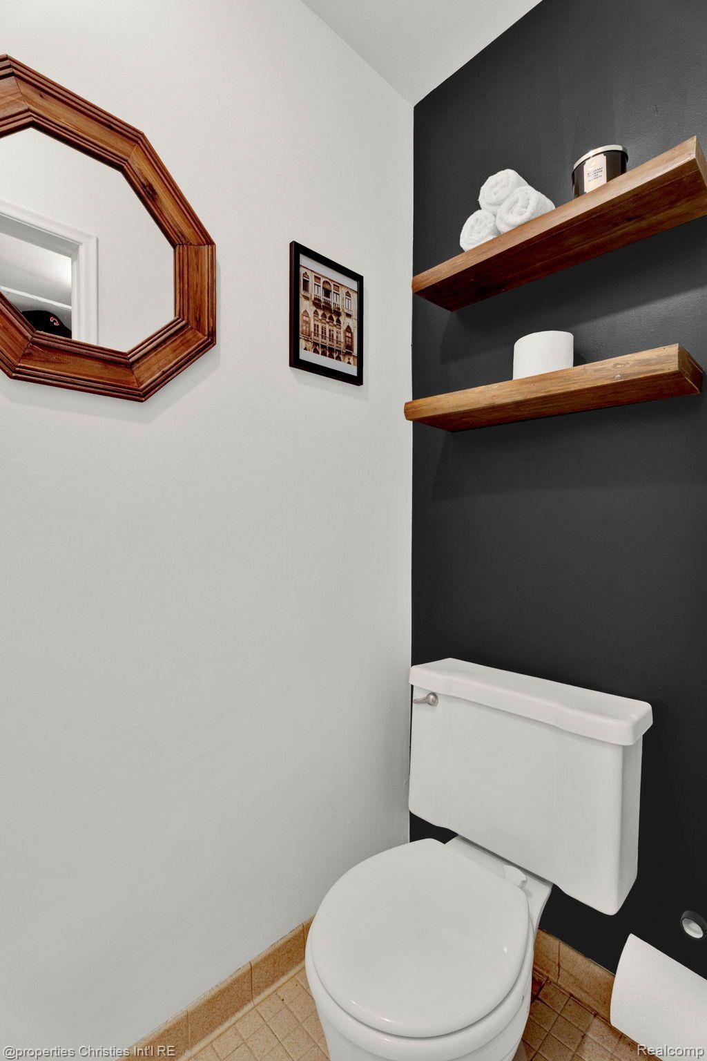 37473 CHARTER OAKS Boulevard