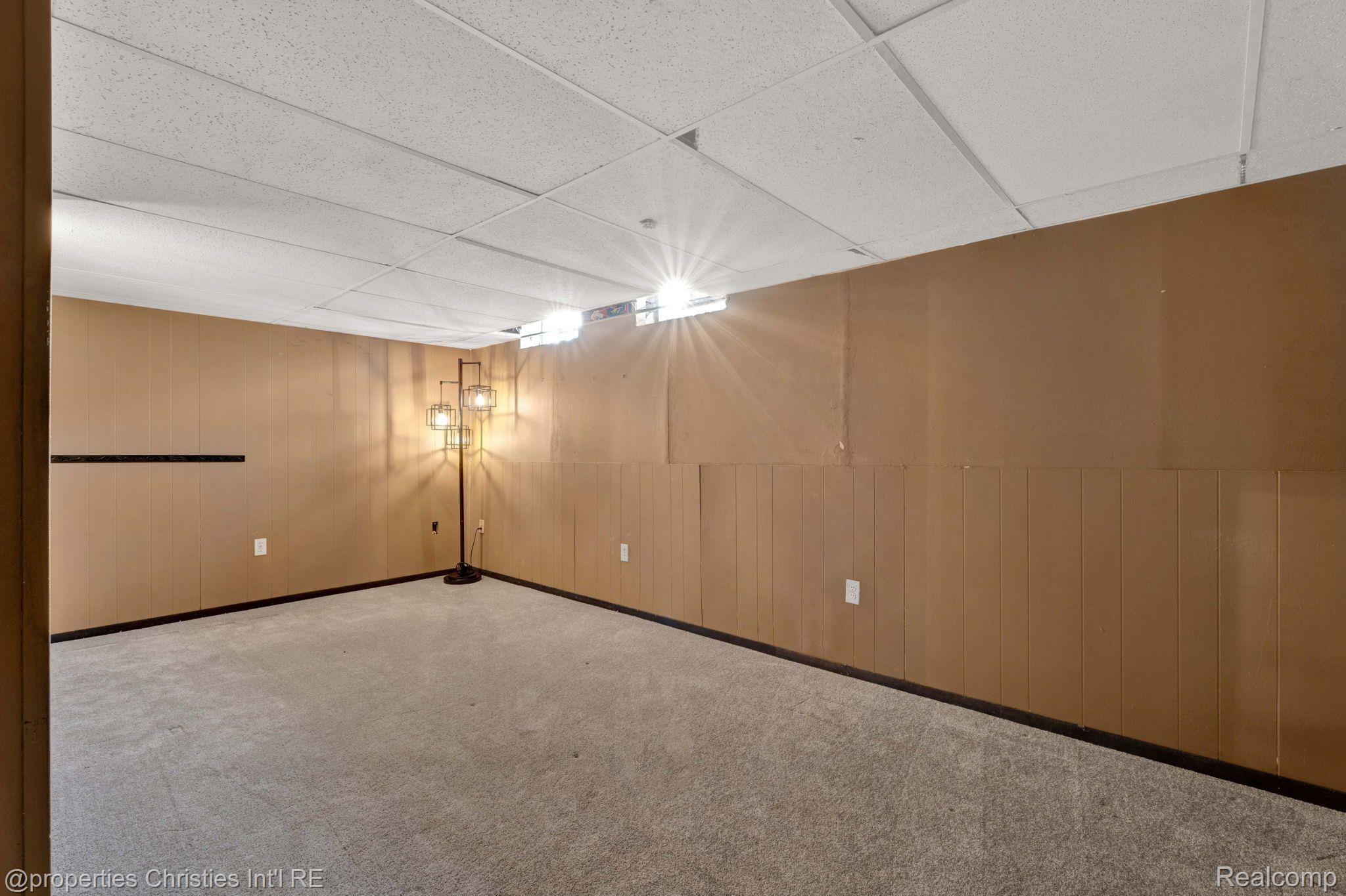 37473 CHARTER OAKS Boulevard