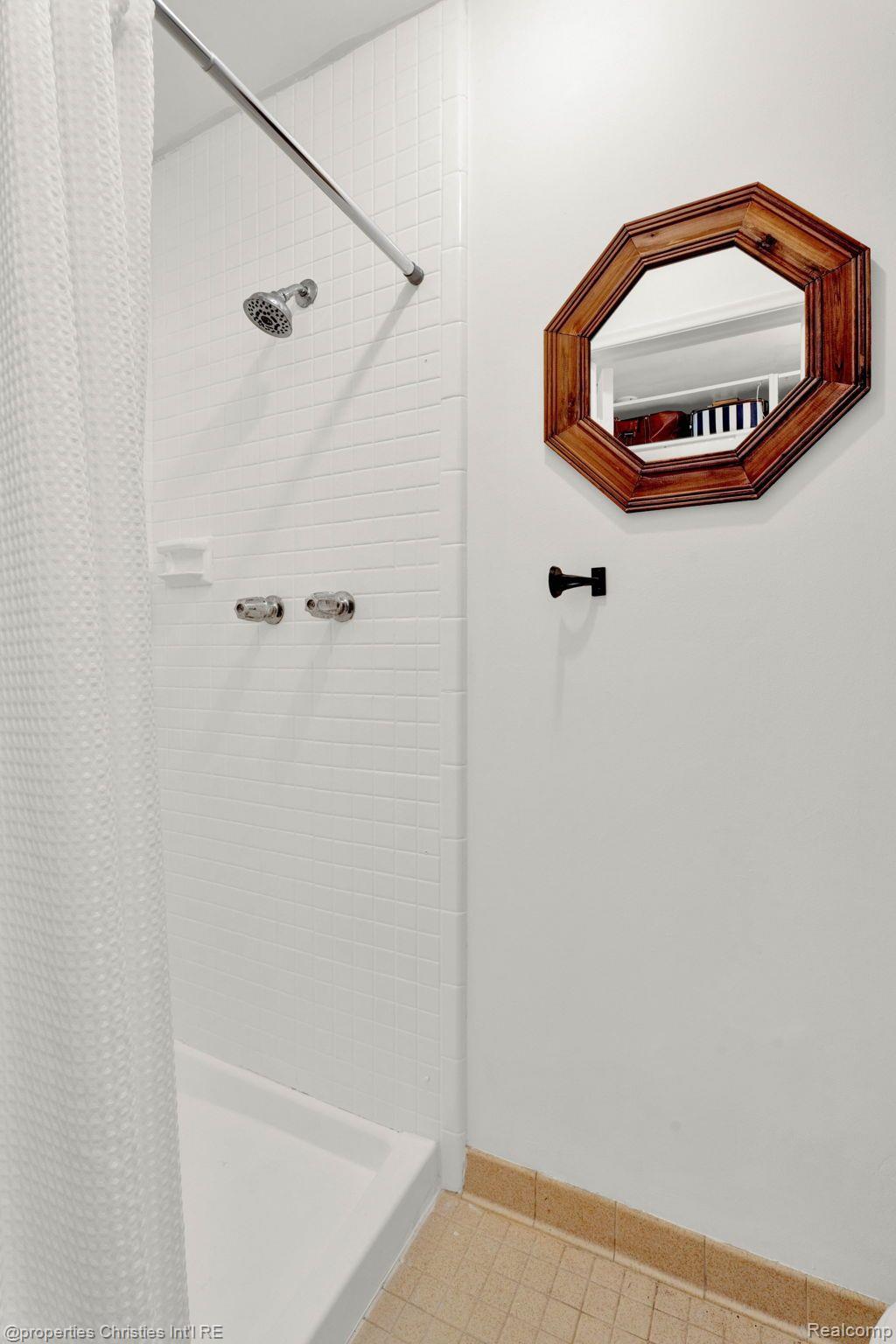 37473 CHARTER OAKS Boulevard