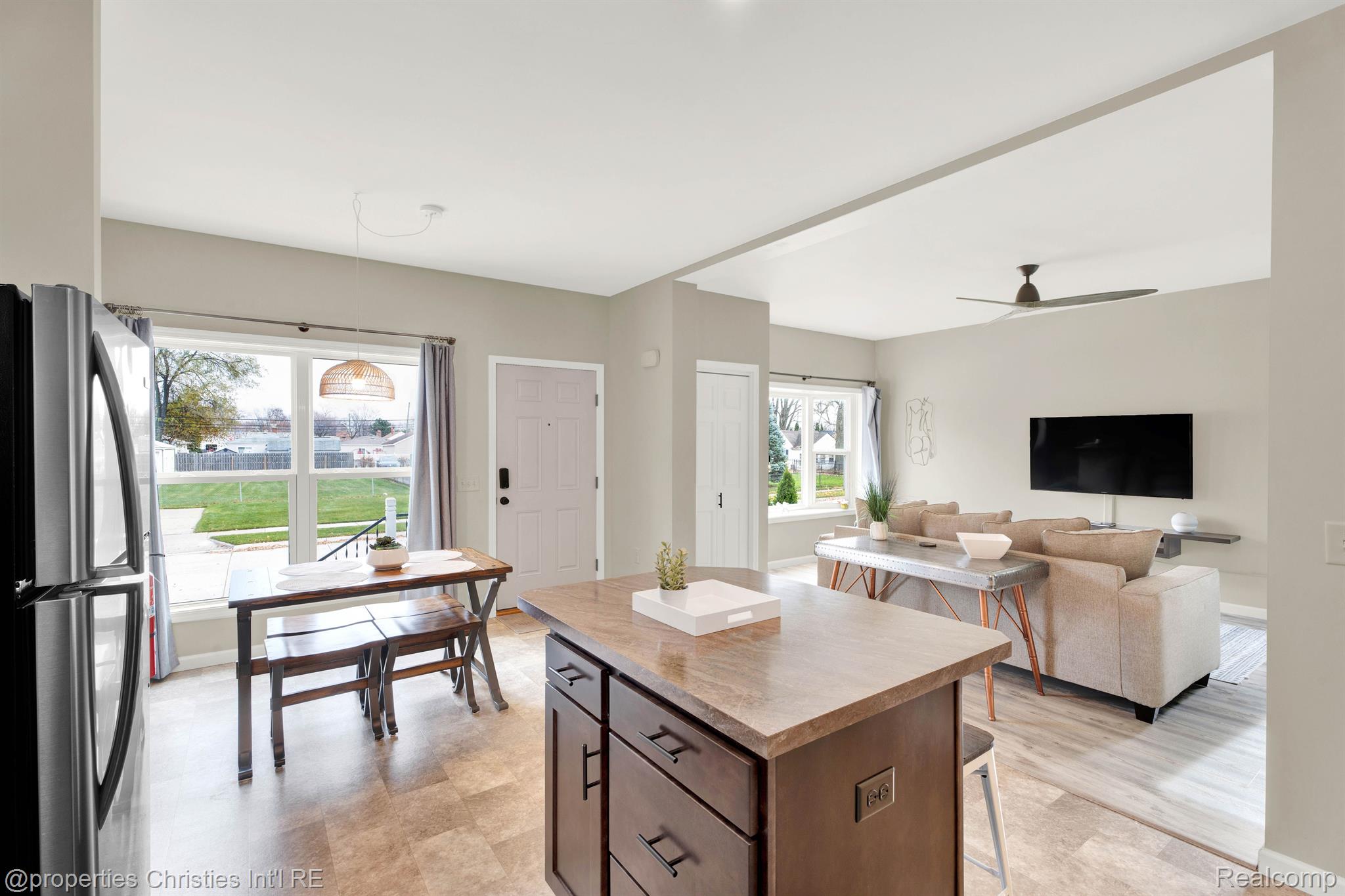 Kitchen 4-bedroom Colonial home for sale at 27097 Alger Boulevard, Madison Heights City, MI
