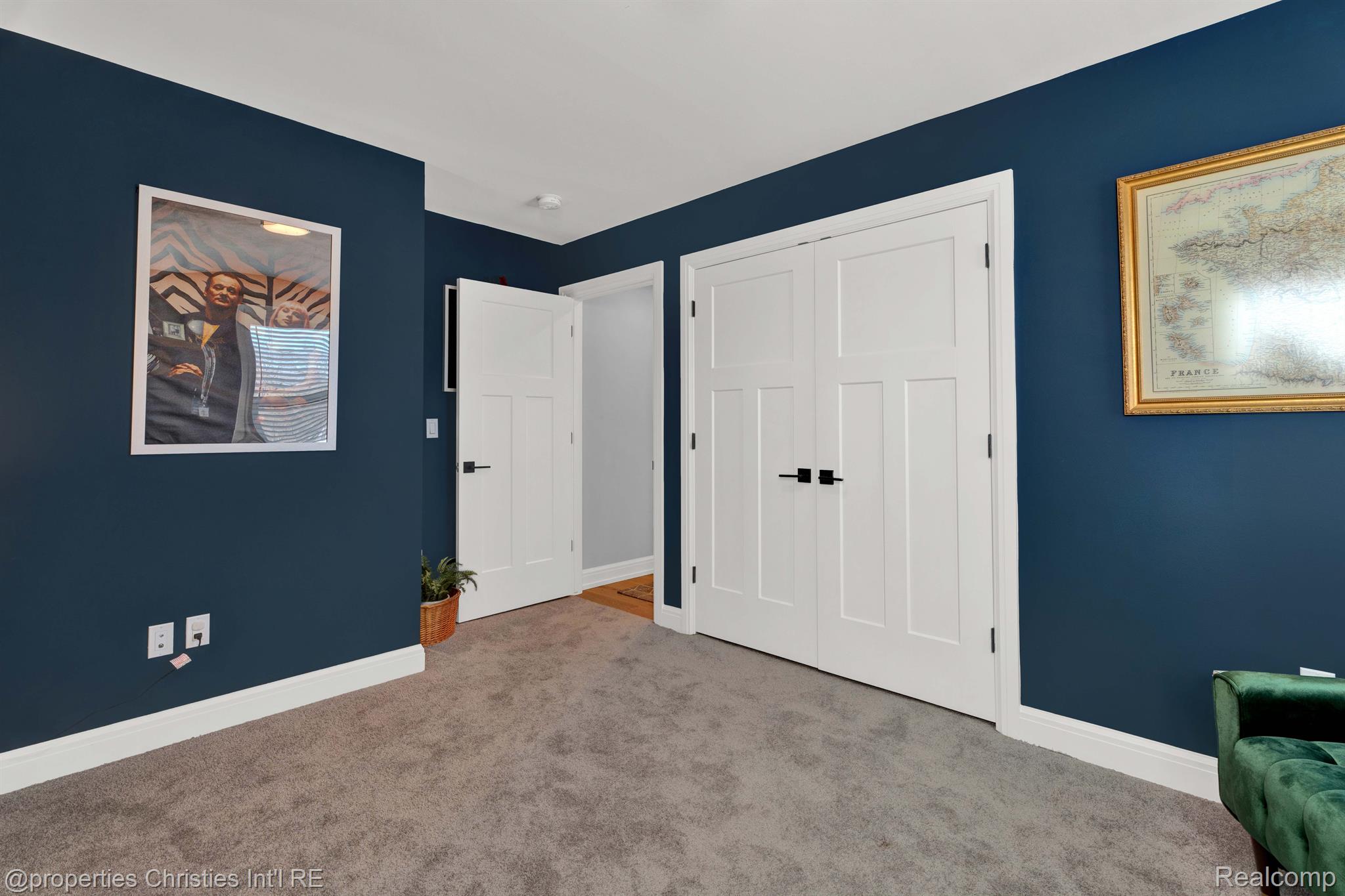 1613 POPLAR Avenue