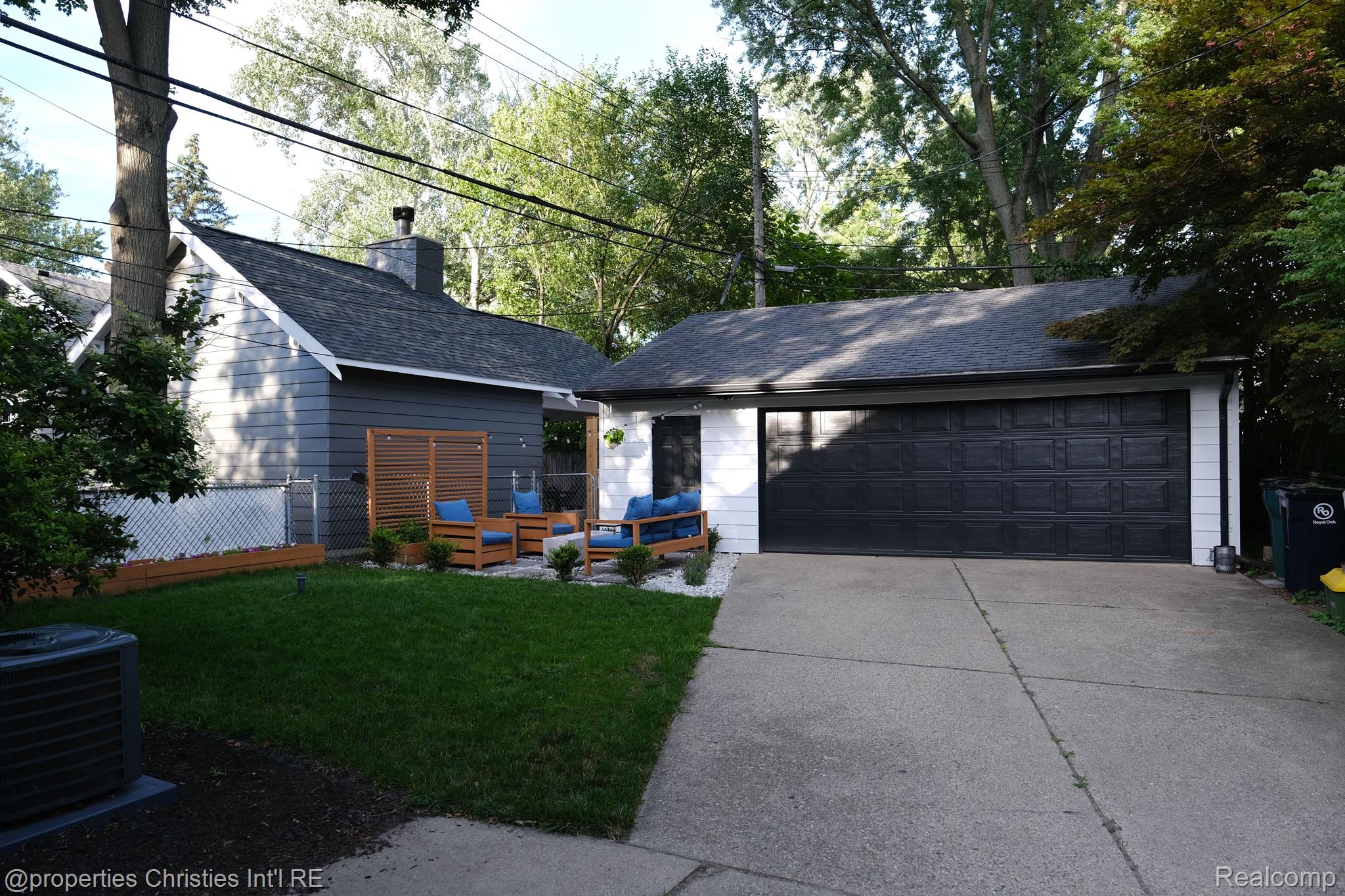 932 MARYWOOD Drive