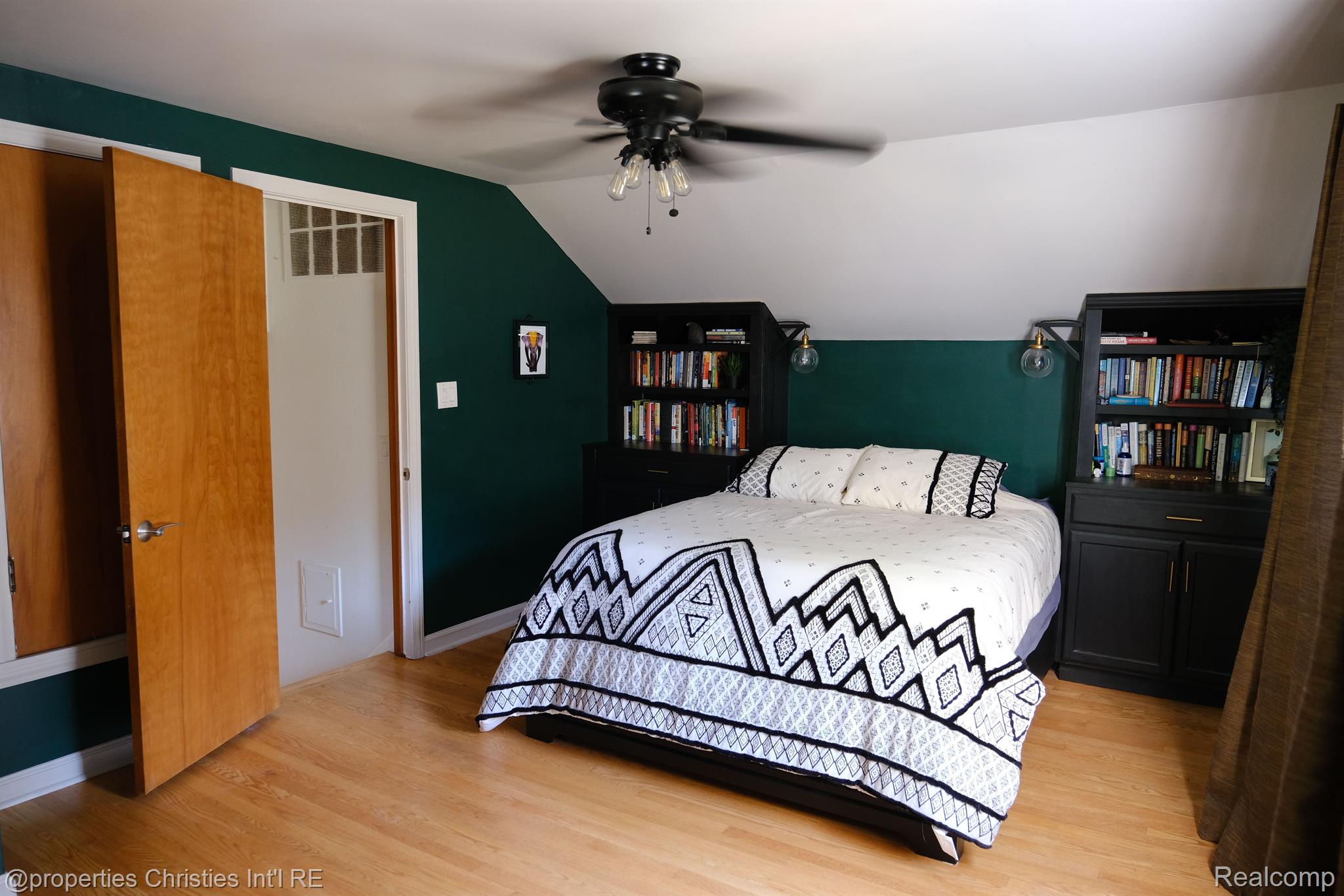 932 MARYWOOD Drive