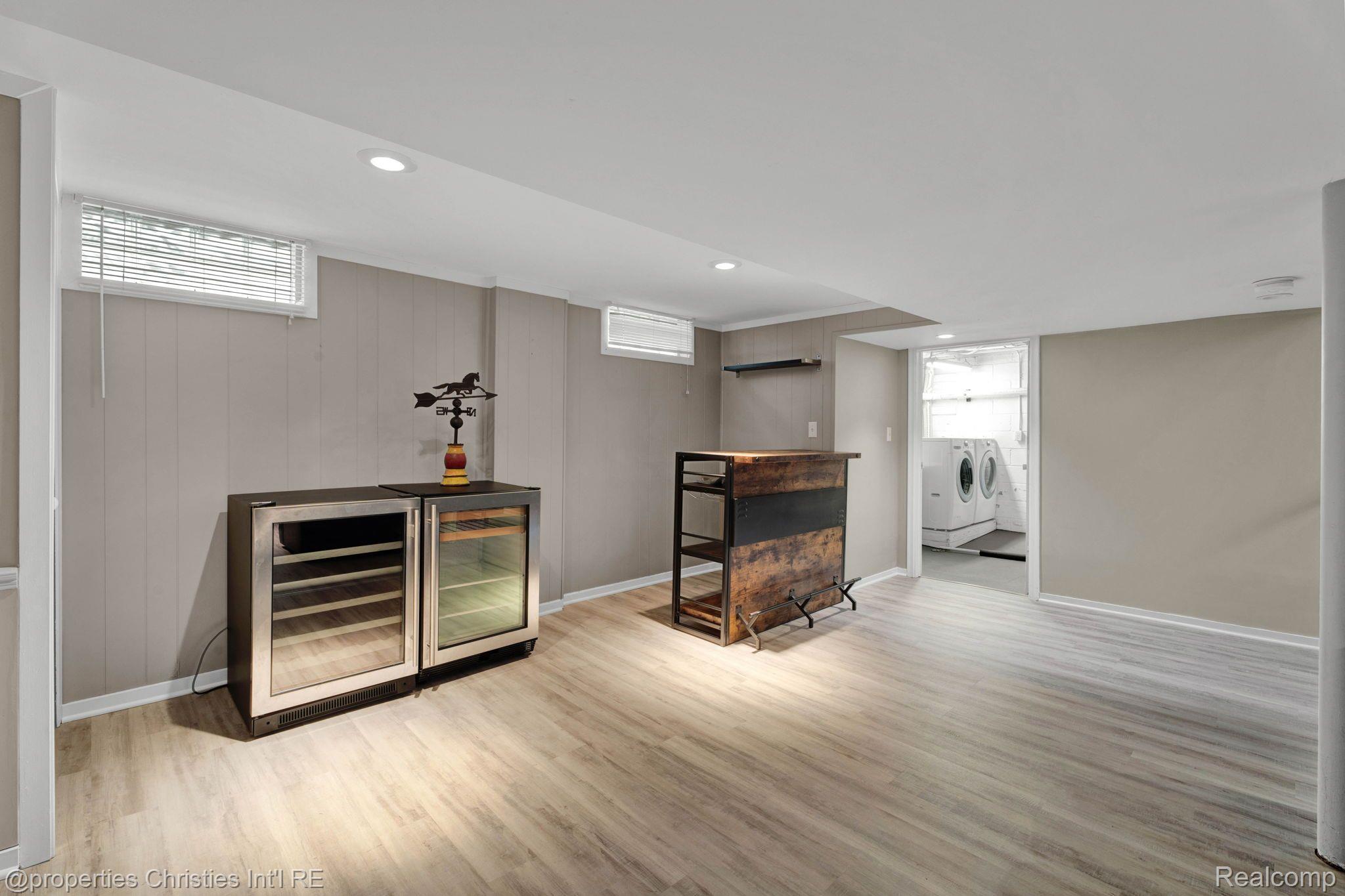 537 BIRD Avenue