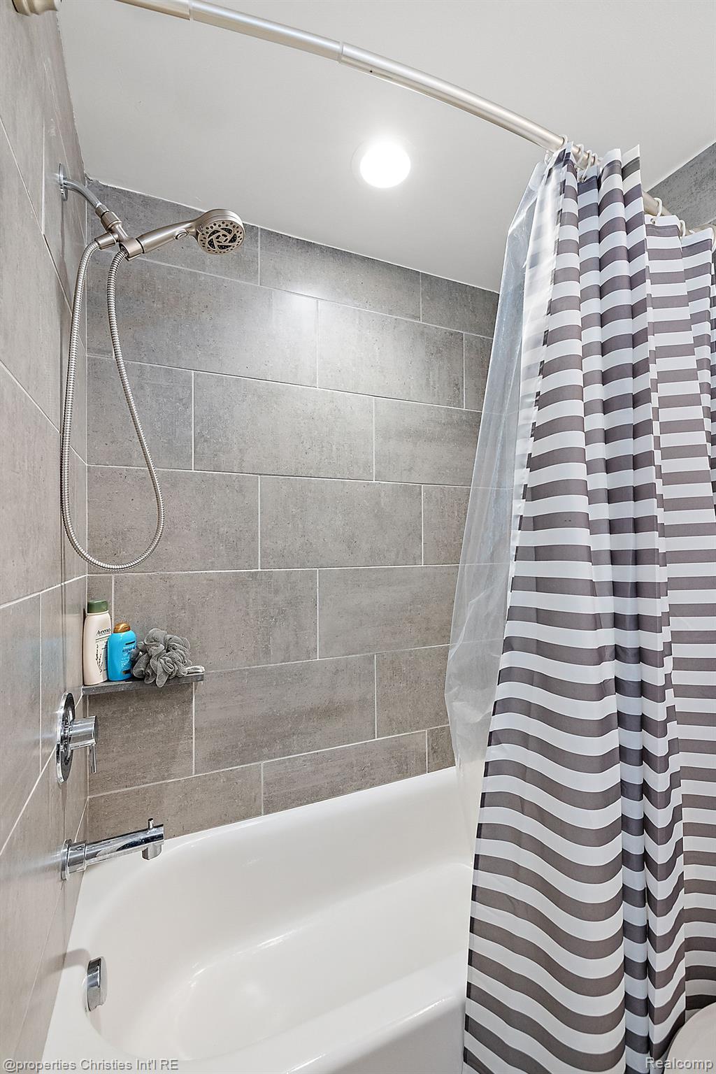 2654 John R Street 10