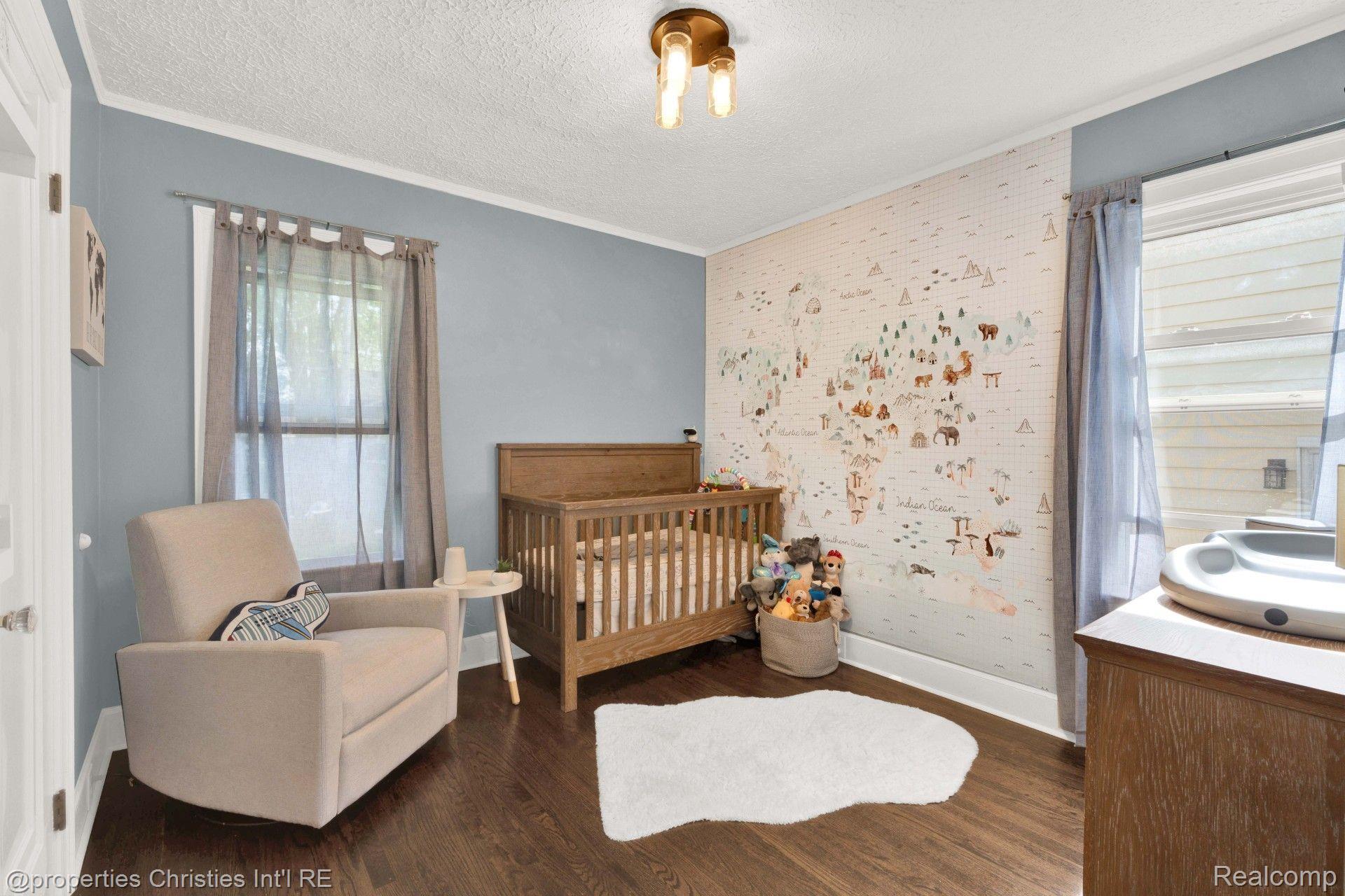 820 E 2nd Street