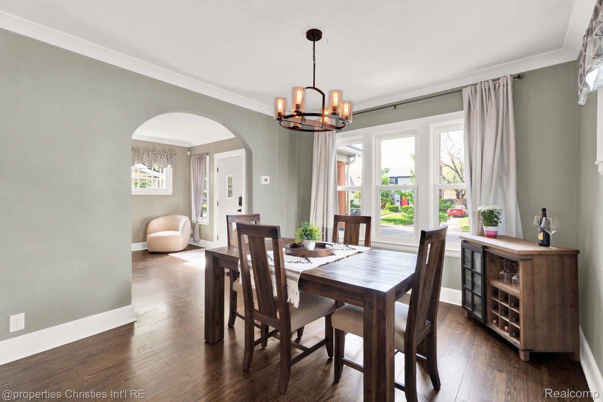 Dining area in the 3-bedroom Bungalow home for sale at 820 E 2nd Street, Royal Oak City, MI