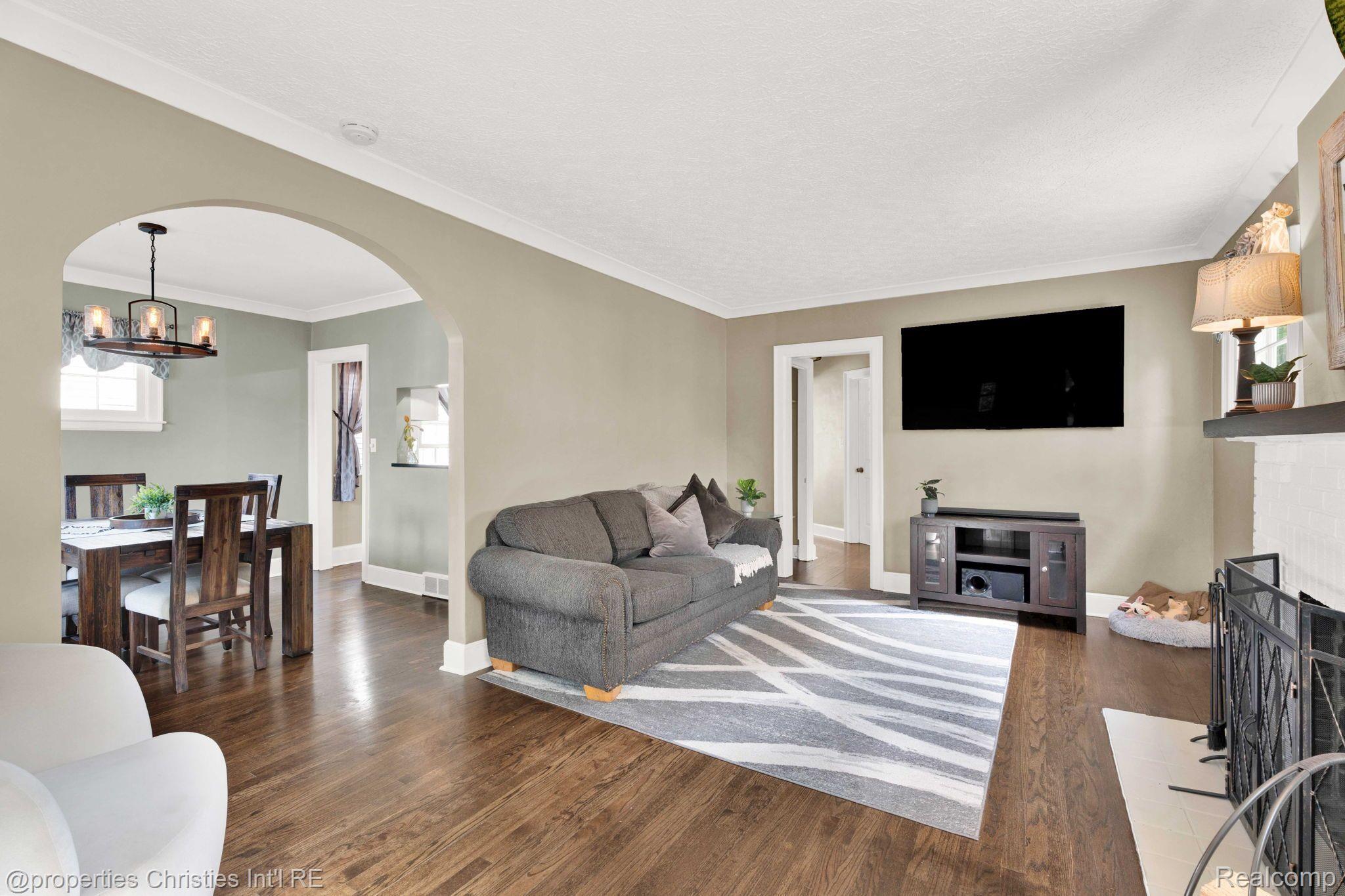 Living area in the 3-bedroom Bungalow home for sale at 820 E 2nd Street, Royal Oak City, MI