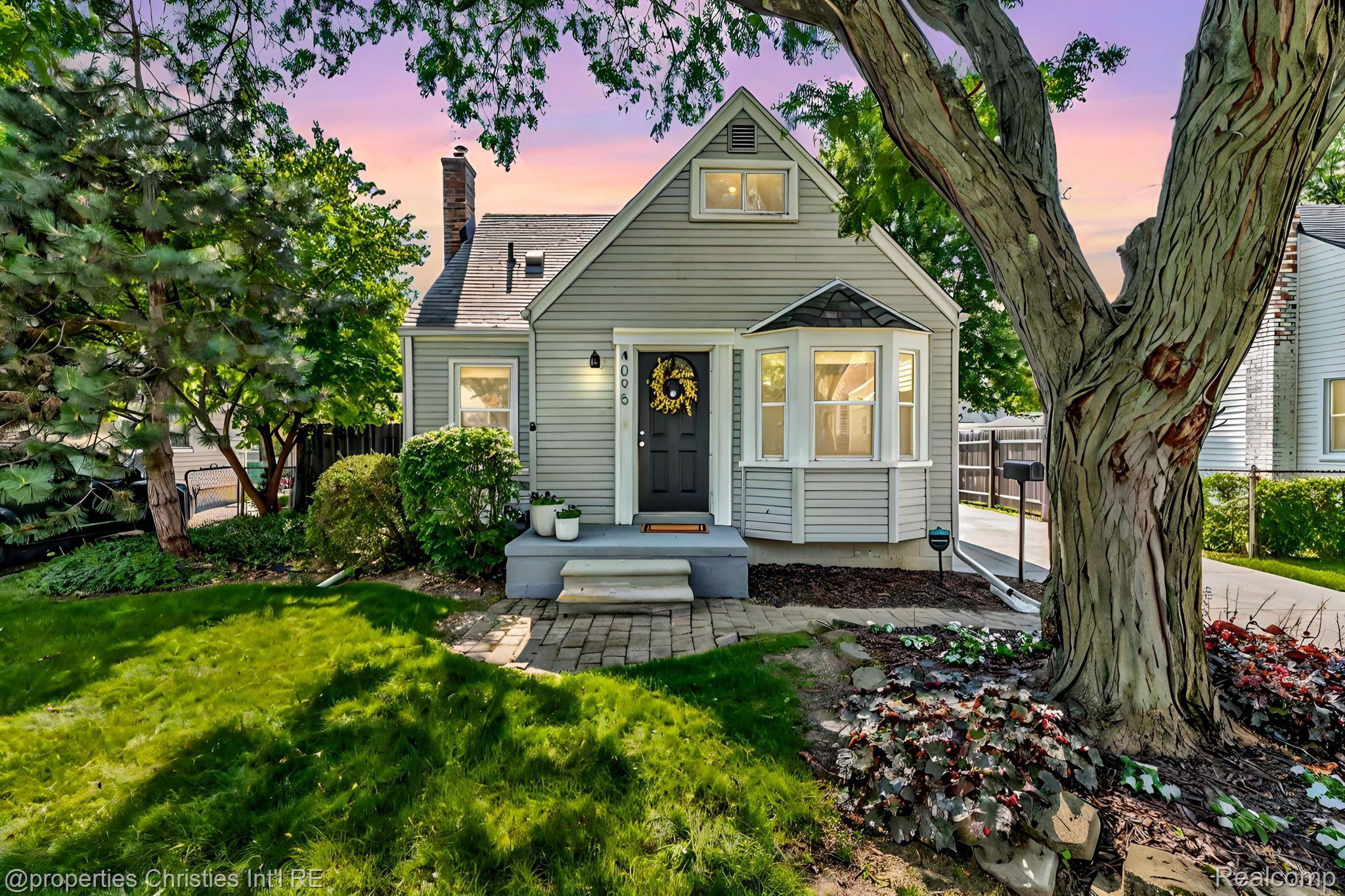 4095 CUMMINGS Avenue