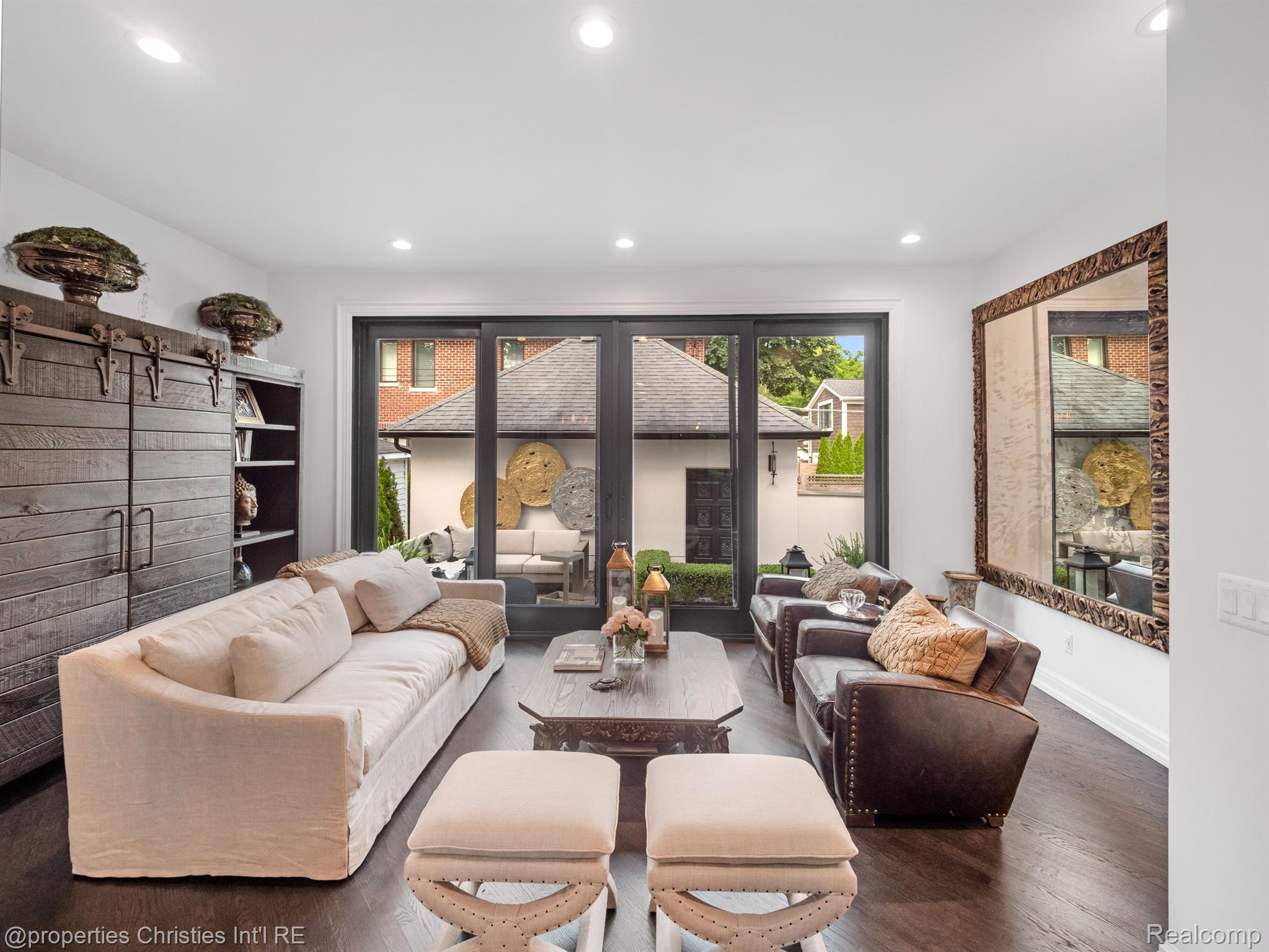 672 Chester Street