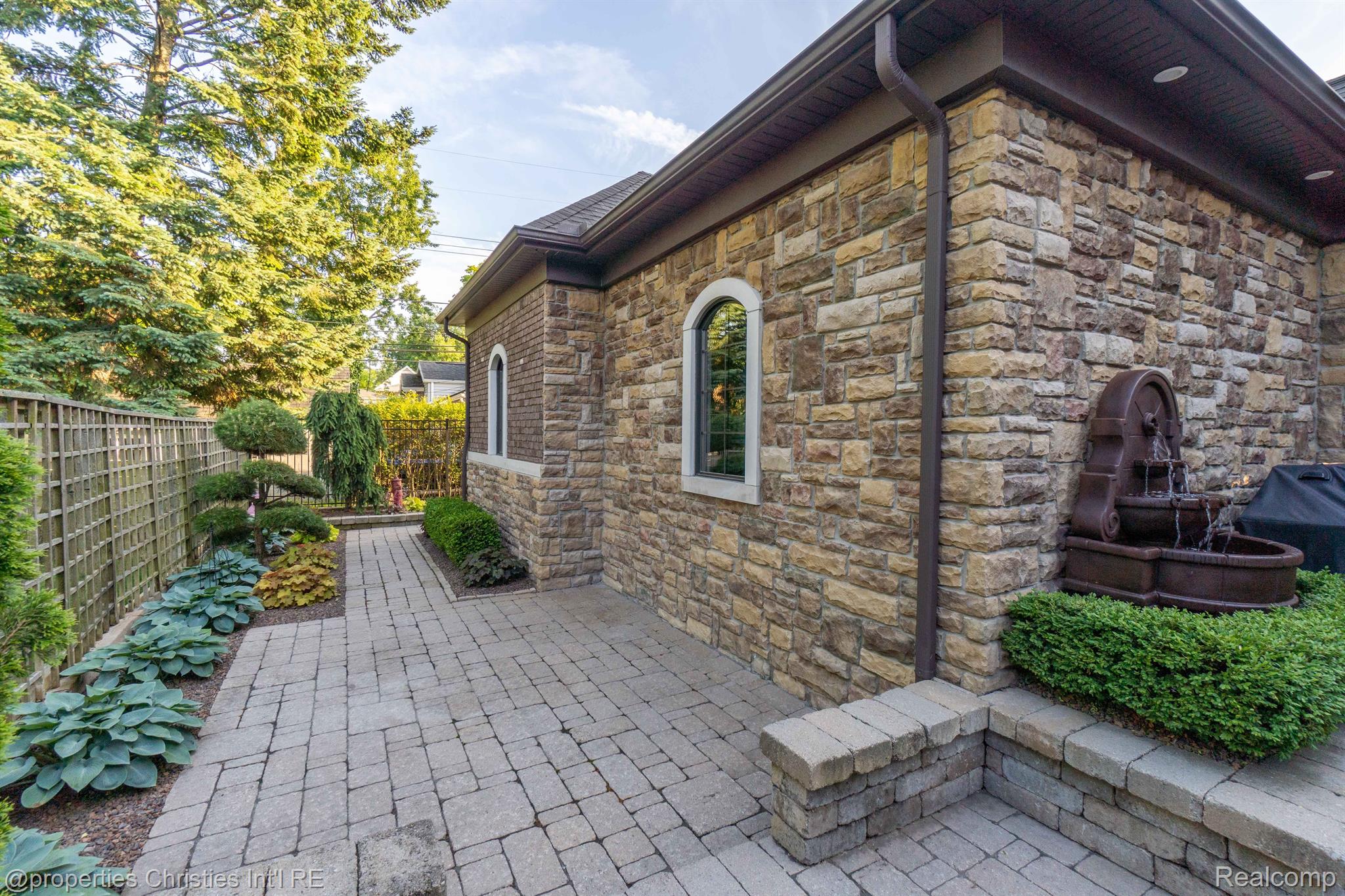 302 Forest Avenue
