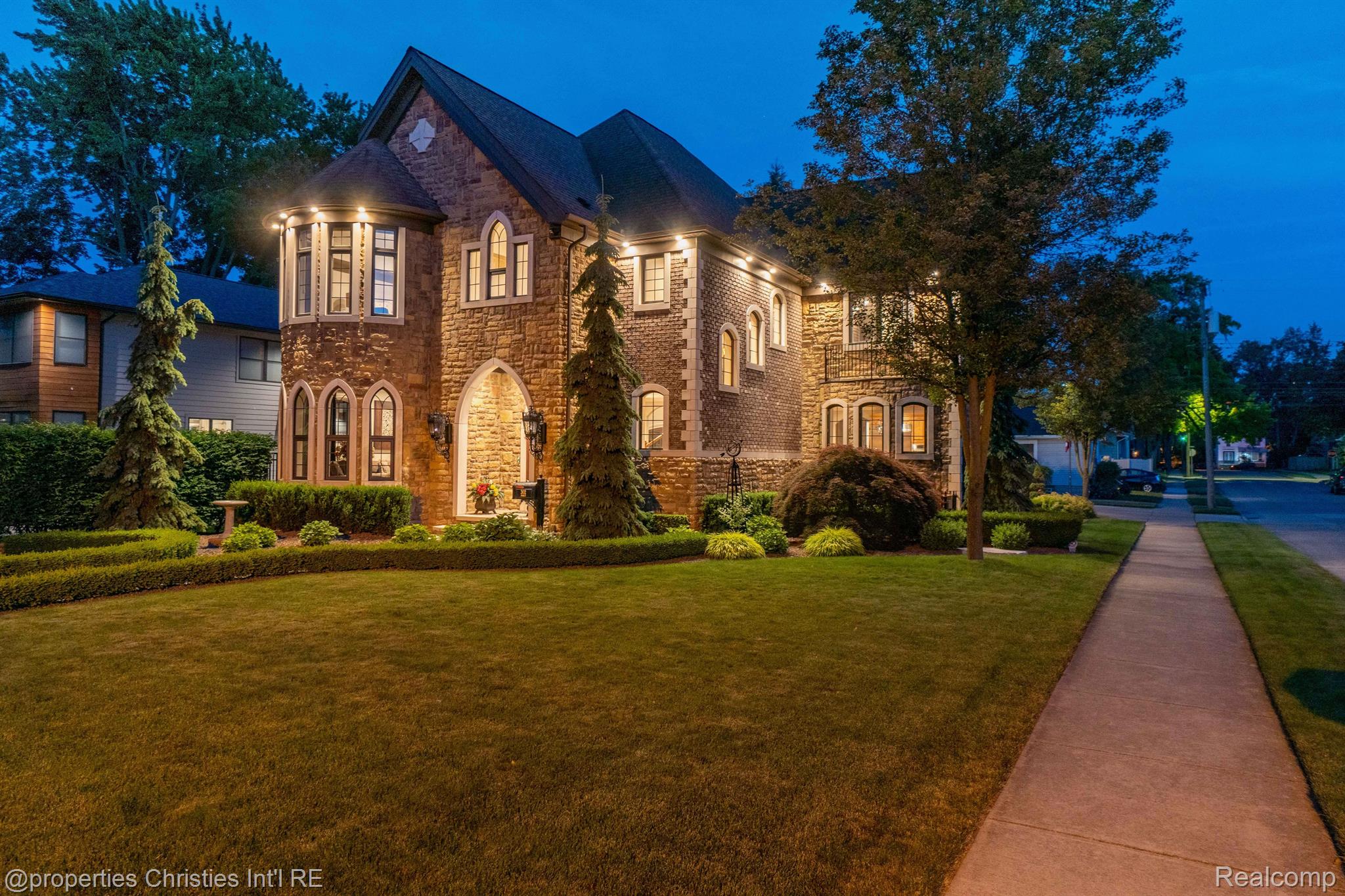 302 Forest Avenue