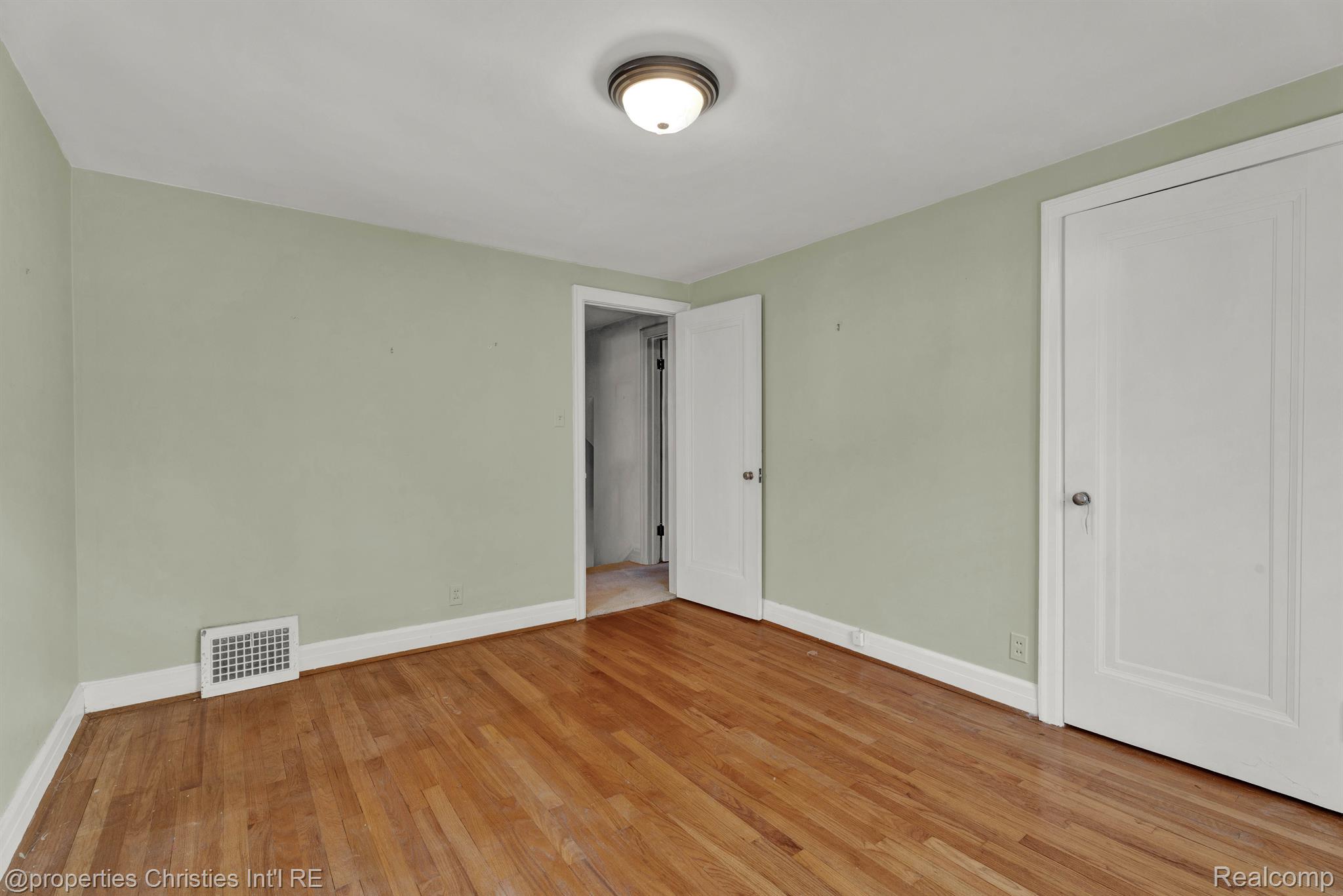 20150 LICHFIELD Road