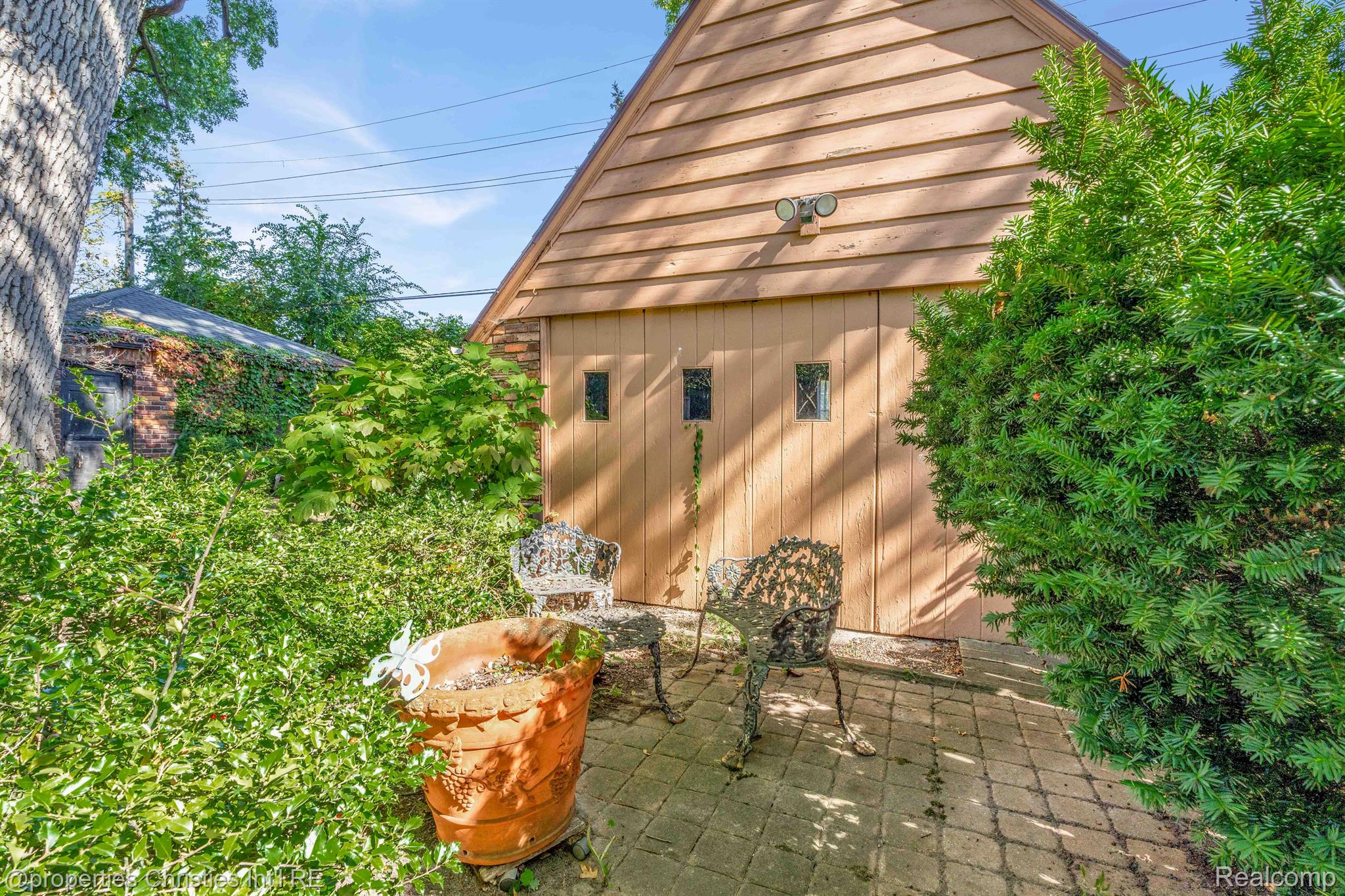 20150 LICHFIELD Road
