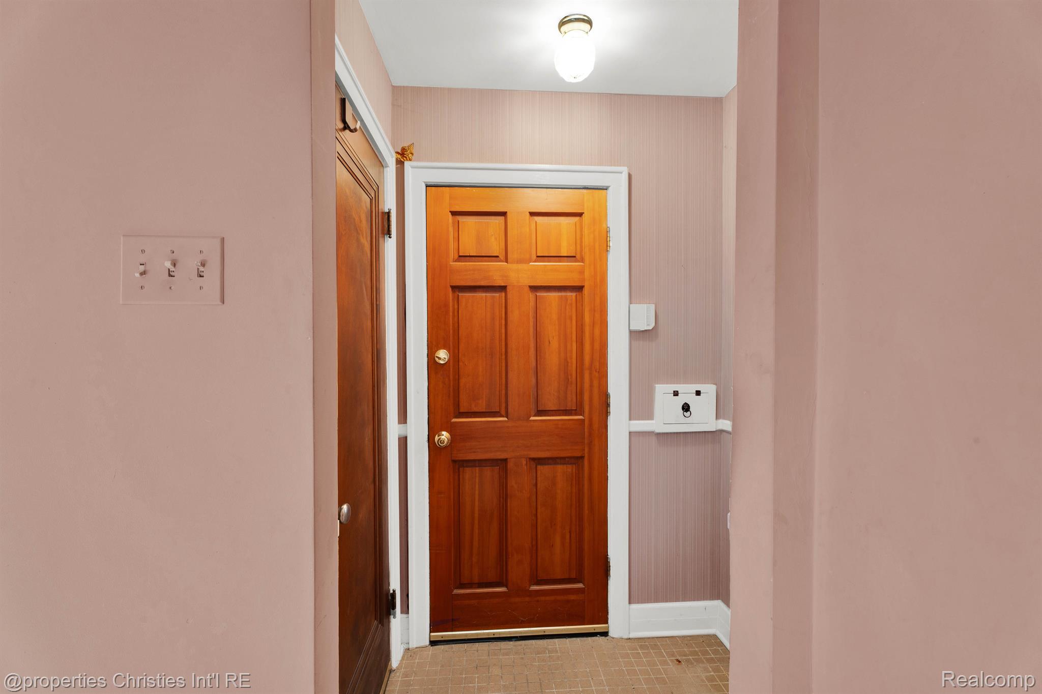 20150 LICHFIELD Road