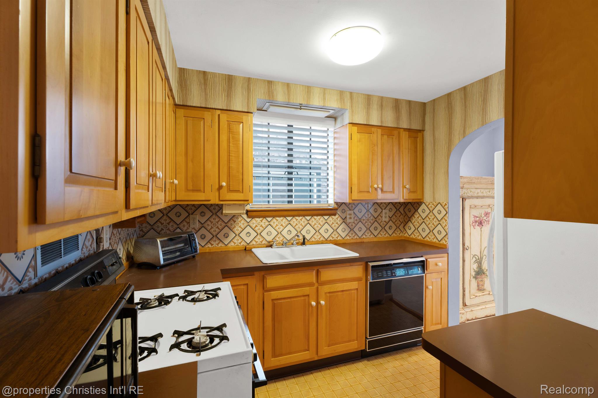 20150 LICHFIELD Road