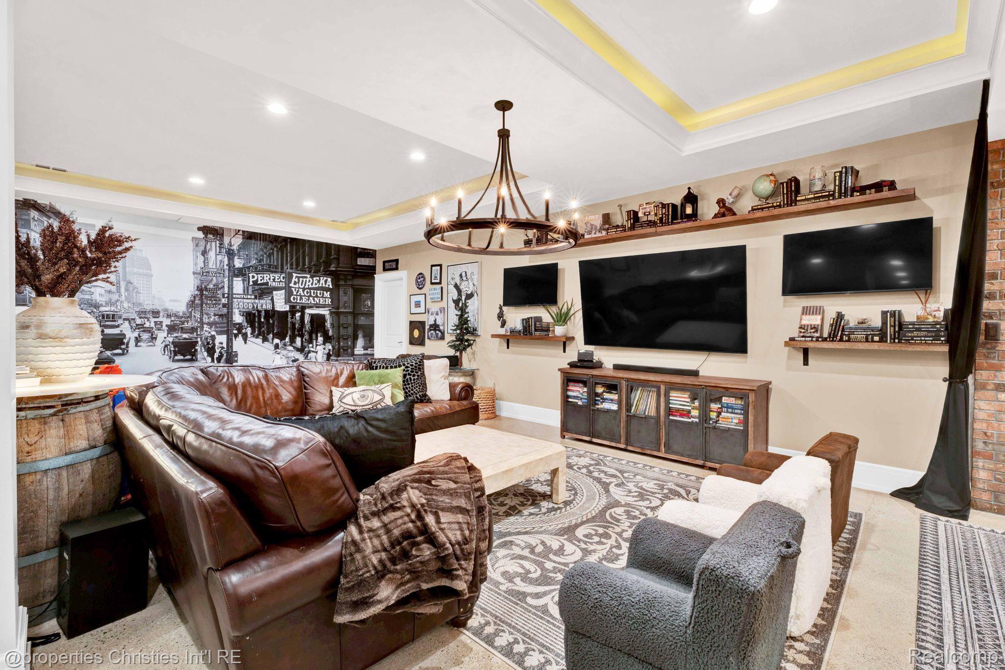 2829 VINSETTA Boulevard