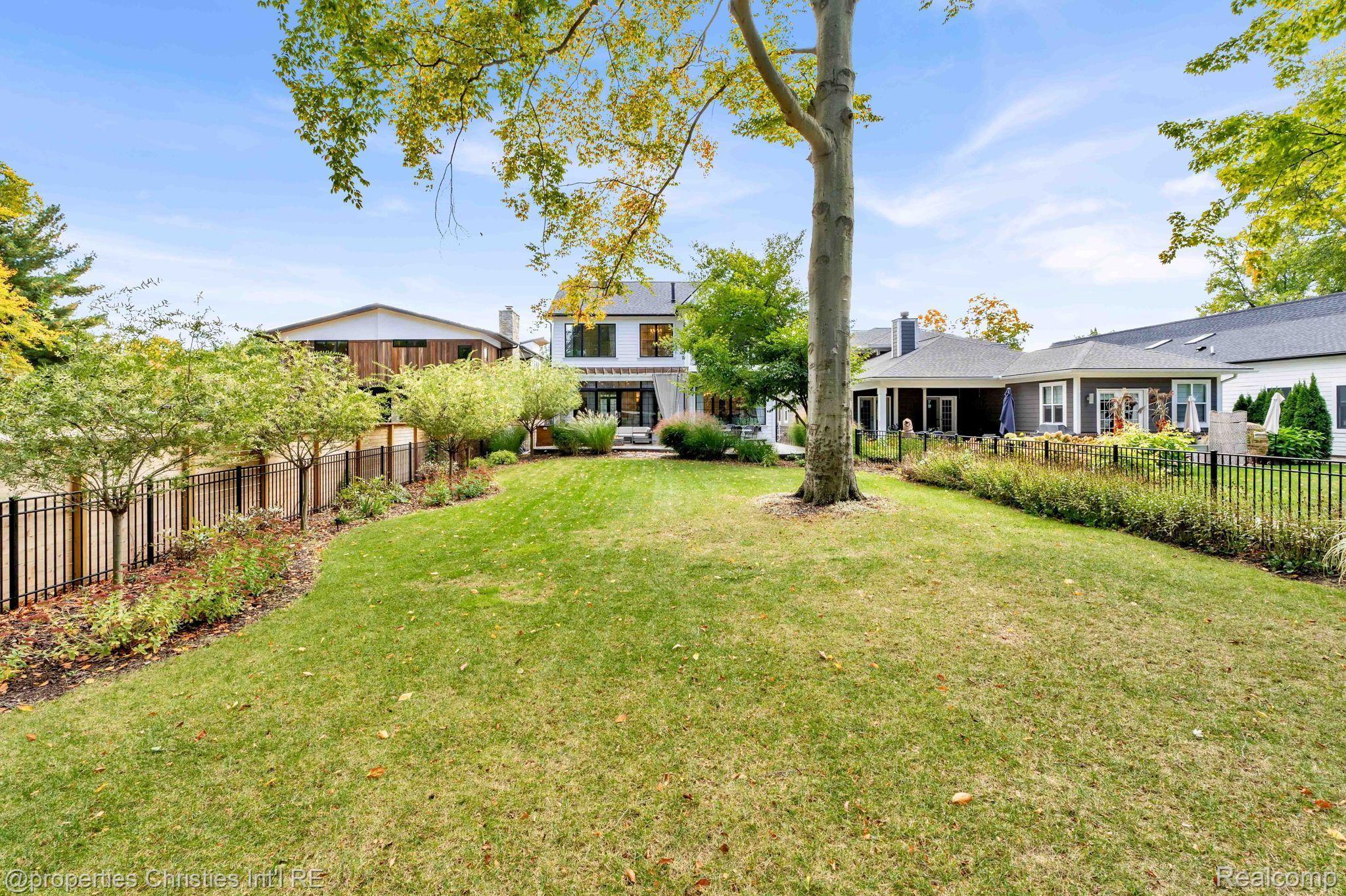 2829 VINSETTA Boulevard