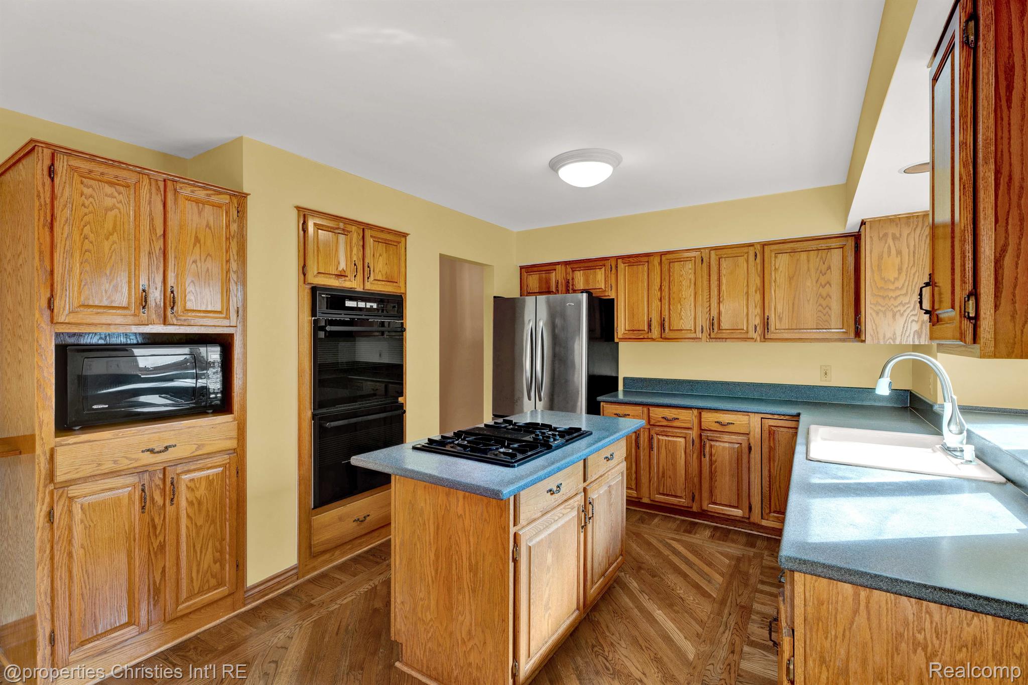 2160 Reagan Drive