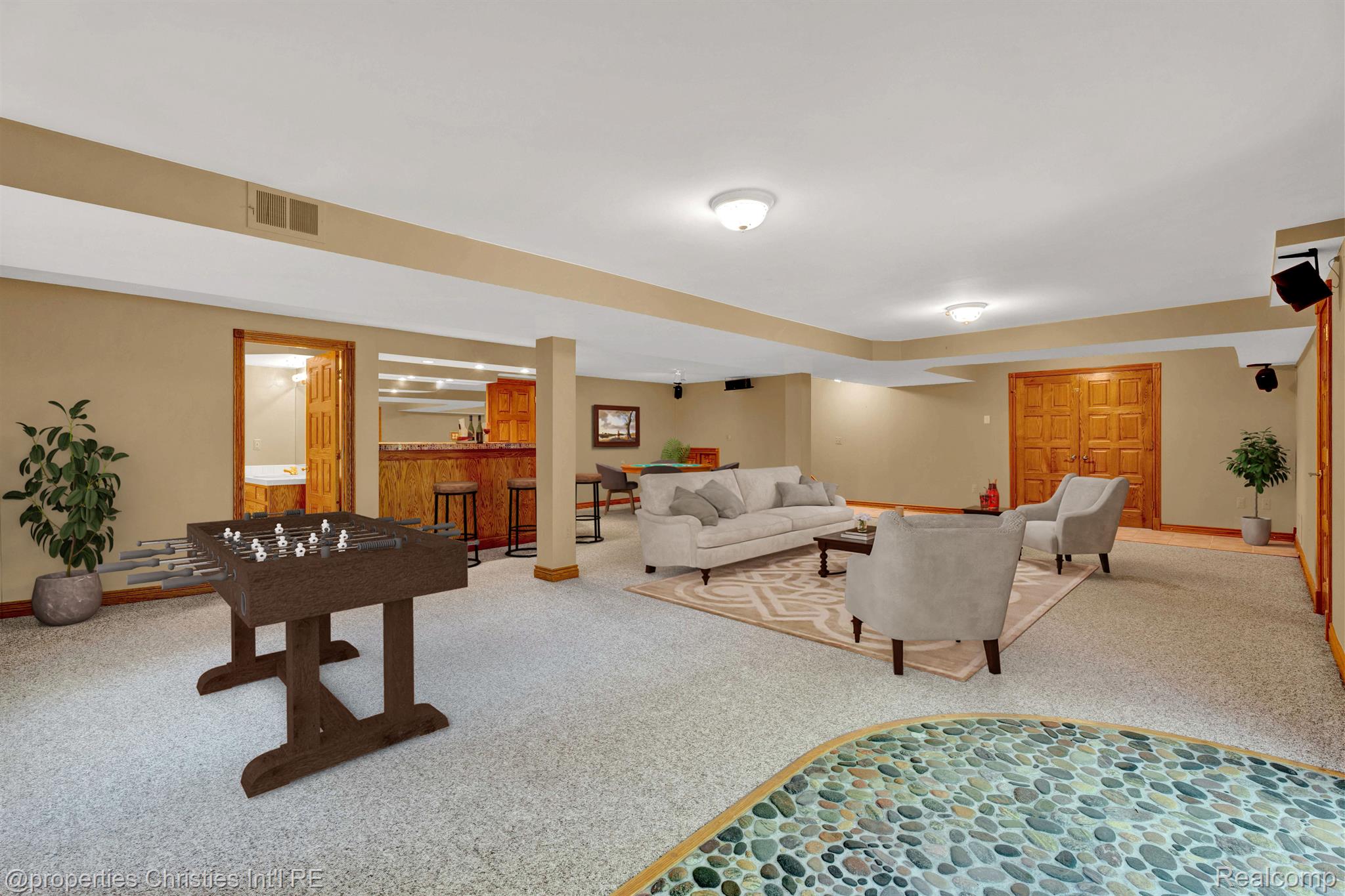 2160 Reagan Drive