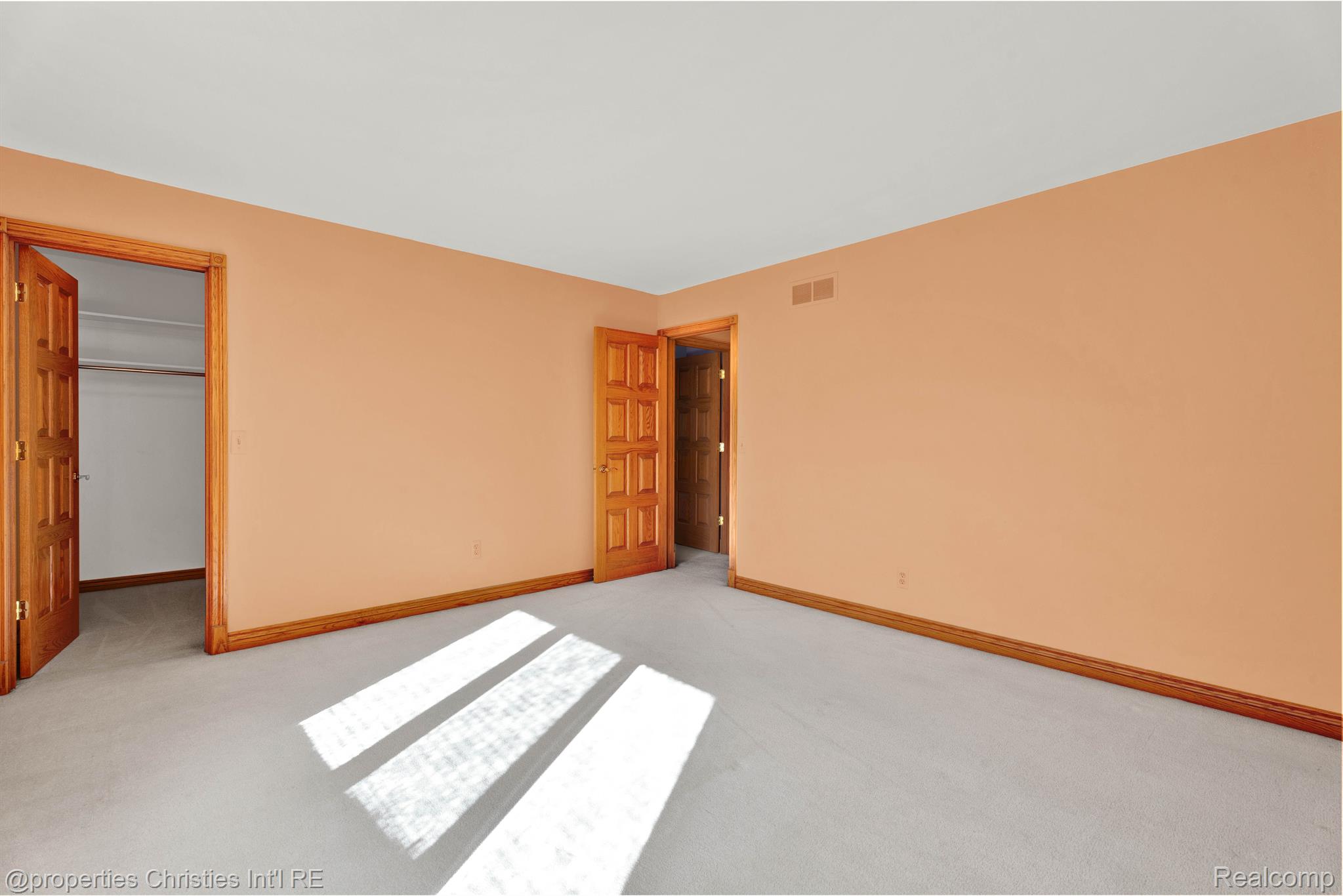 2160 Reagan Drive