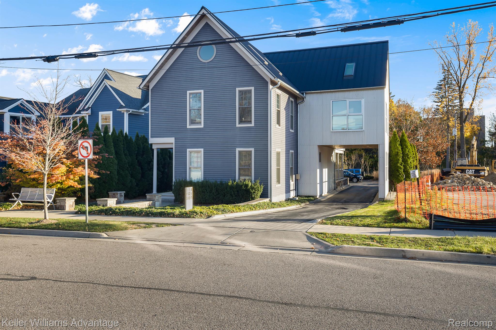 114 RAYSON ST 1A