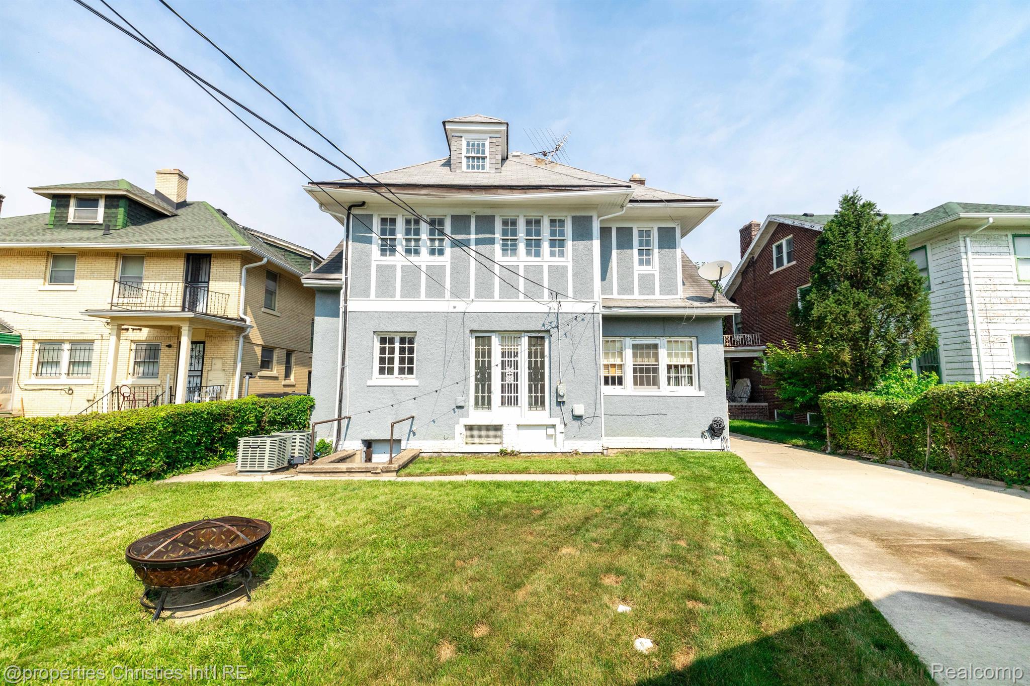 1935 Edison Street