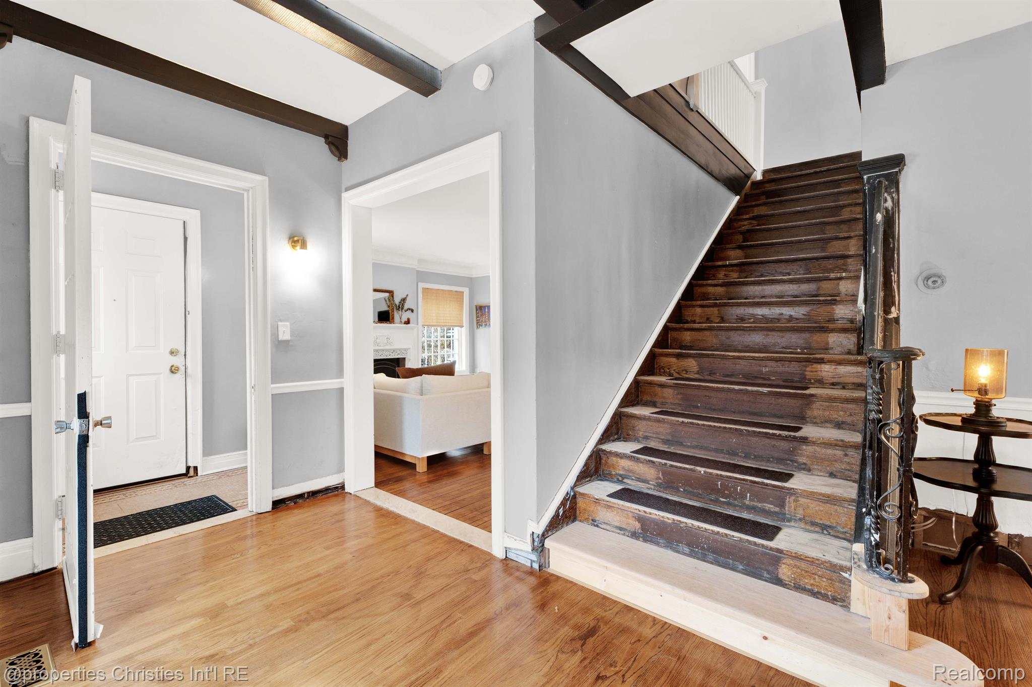 1935 Edison Street