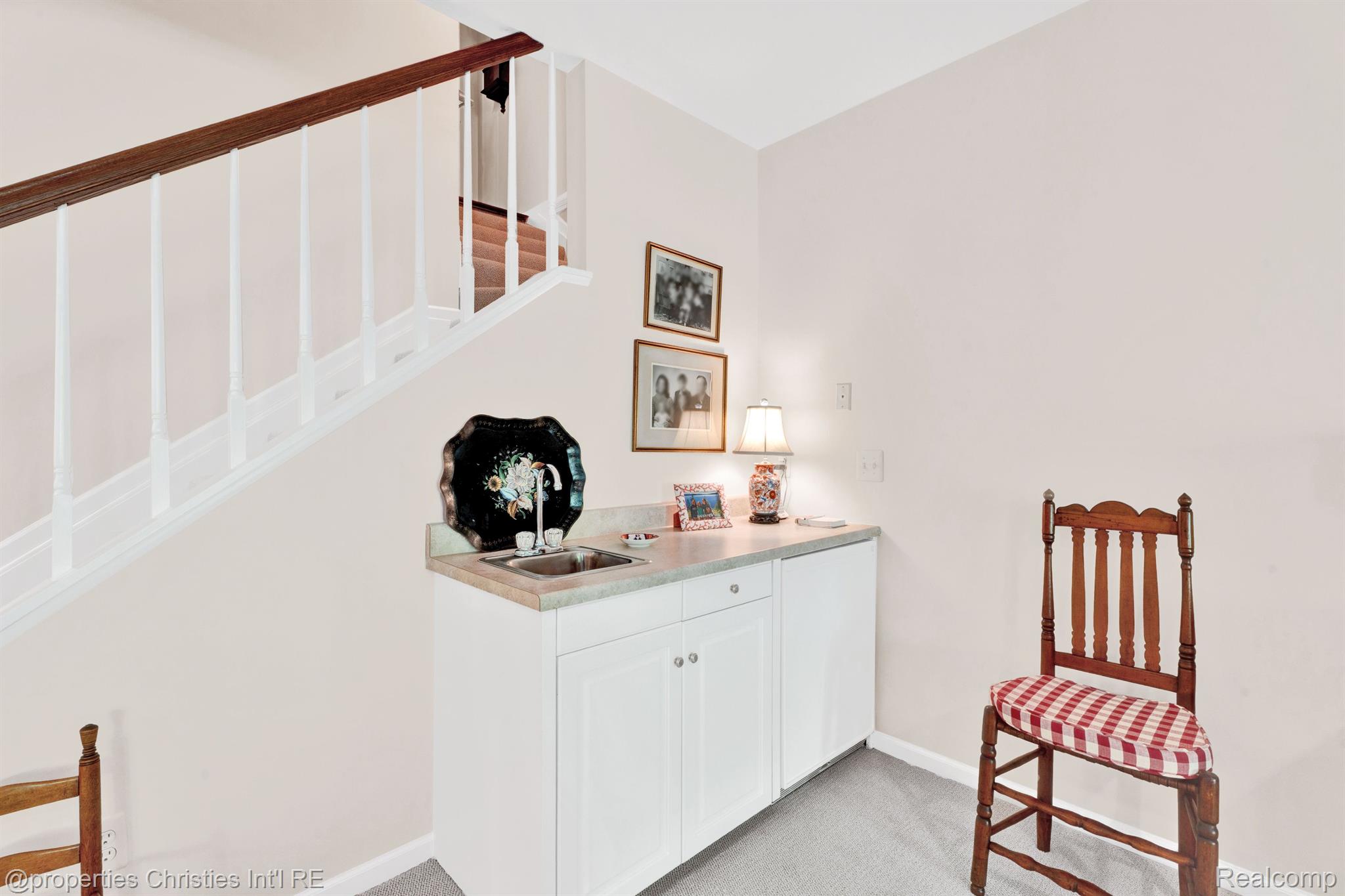 22366 VALLEY OAKS Drive