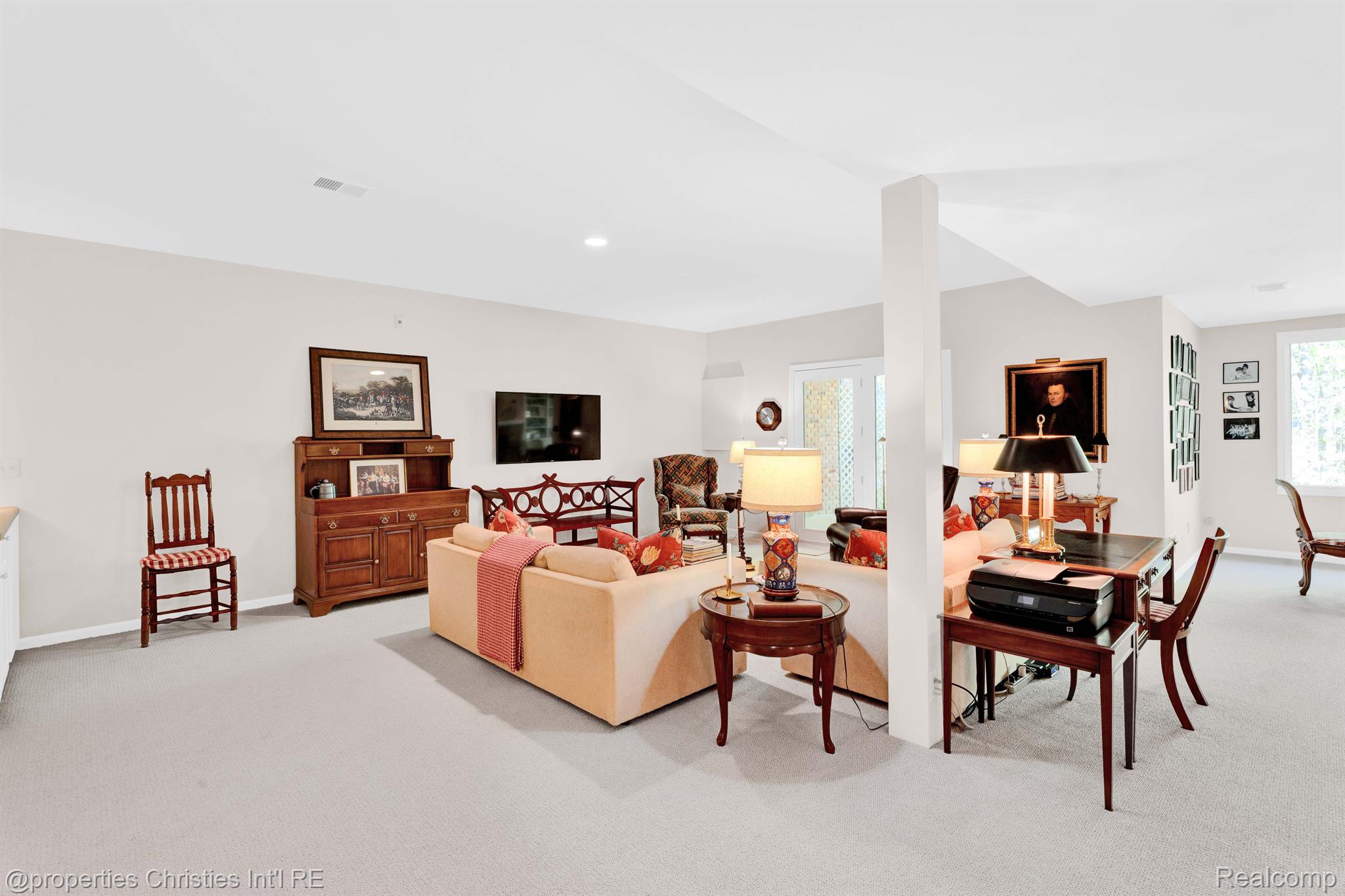 22366 VALLEY OAKS Drive