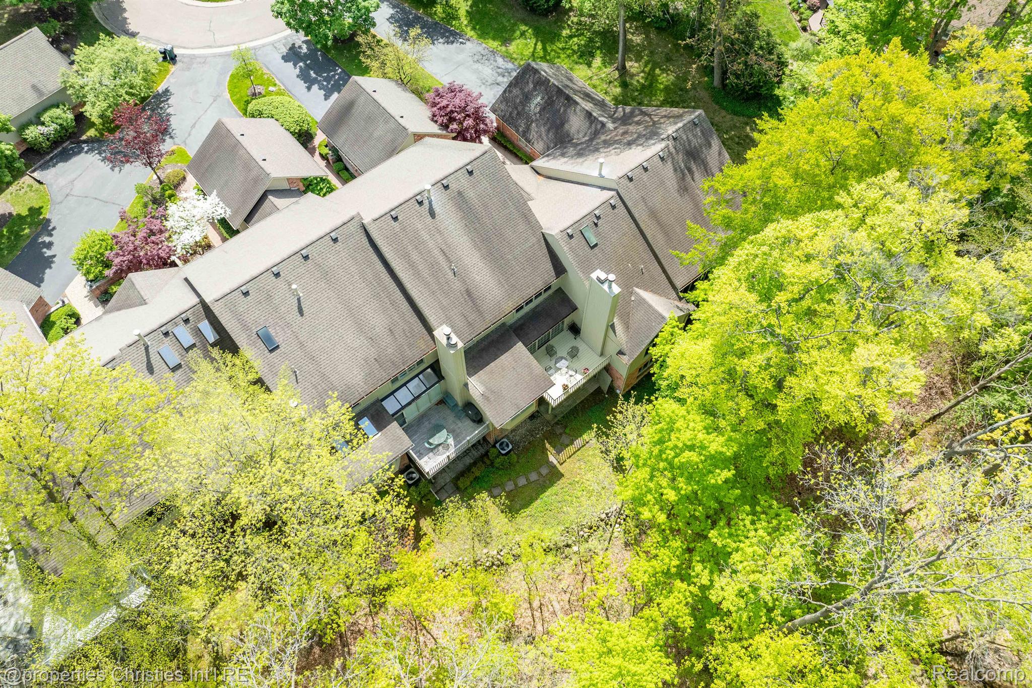 22366 VALLEY OAKS Drive