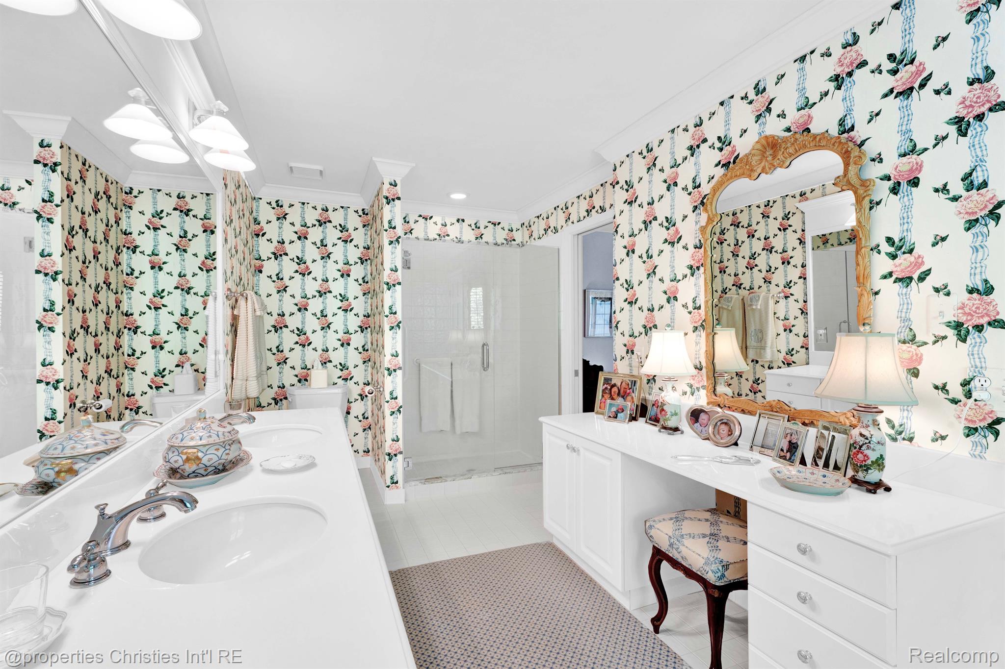 22366 VALLEY OAKS Drive