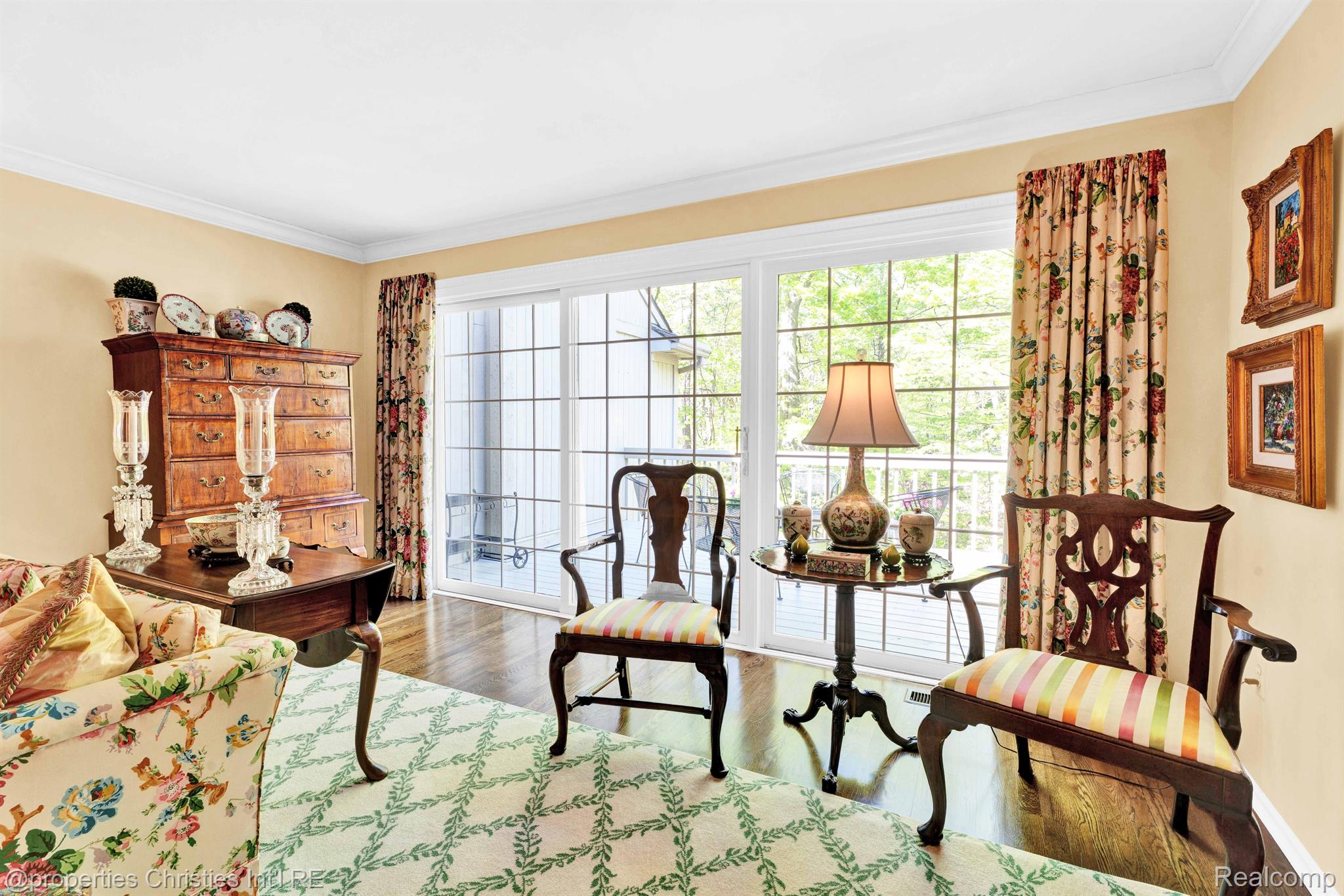 22366 VALLEY OAKS Drive